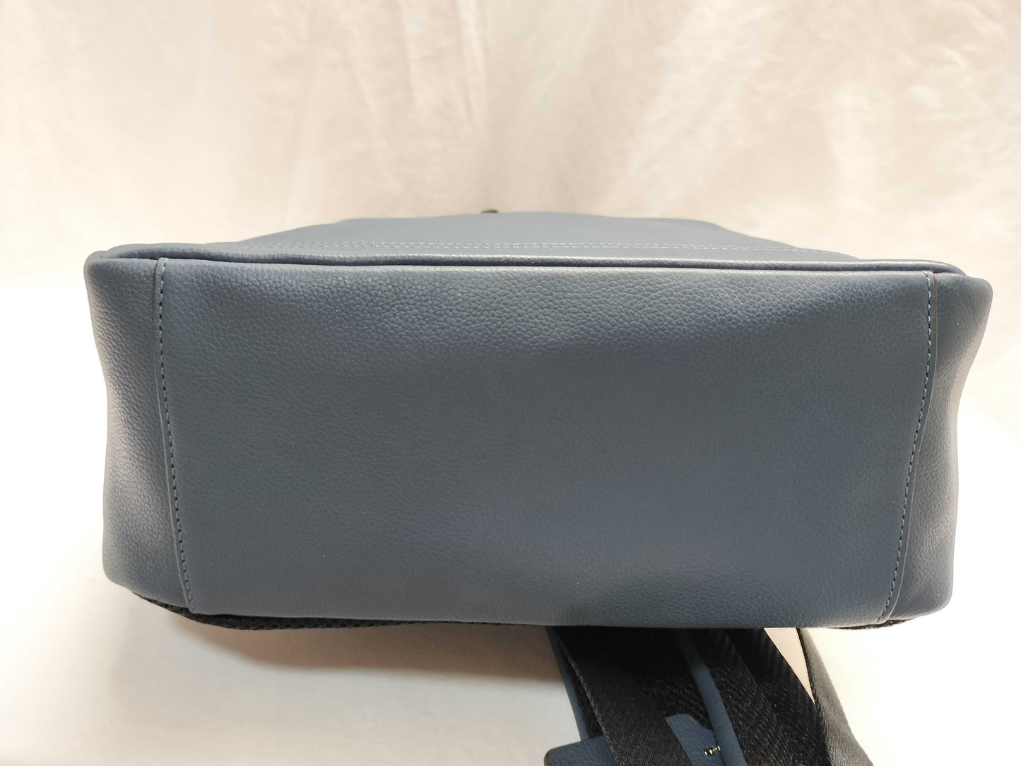 COACH F54135 Shoulder bag with tag