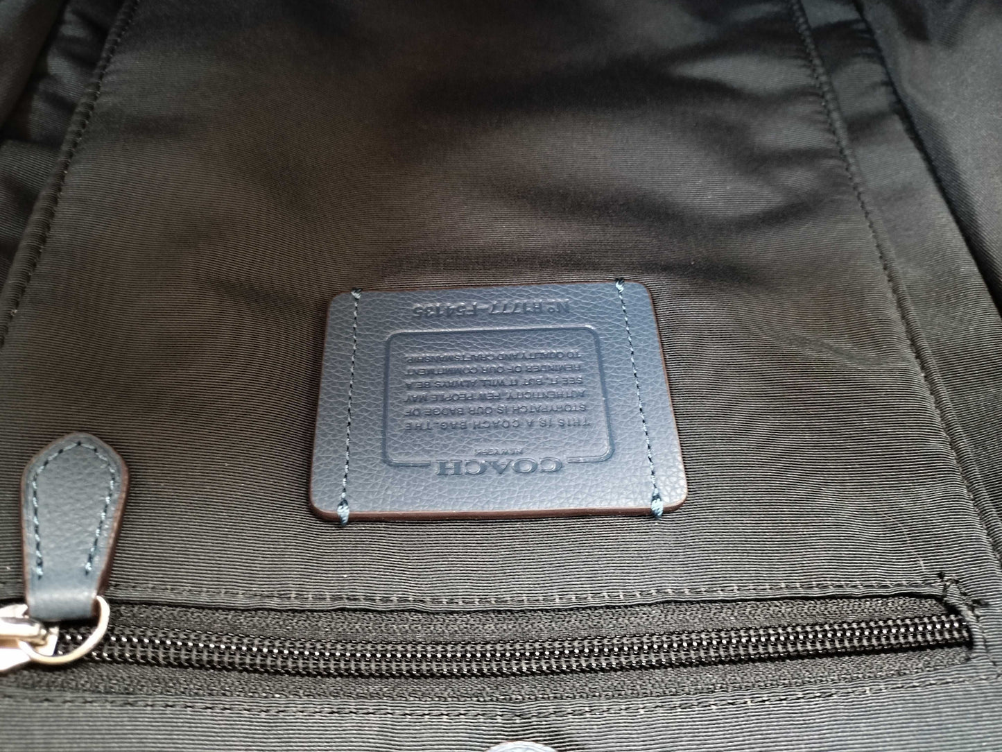 COACH F54135 Shoulder bag with tag