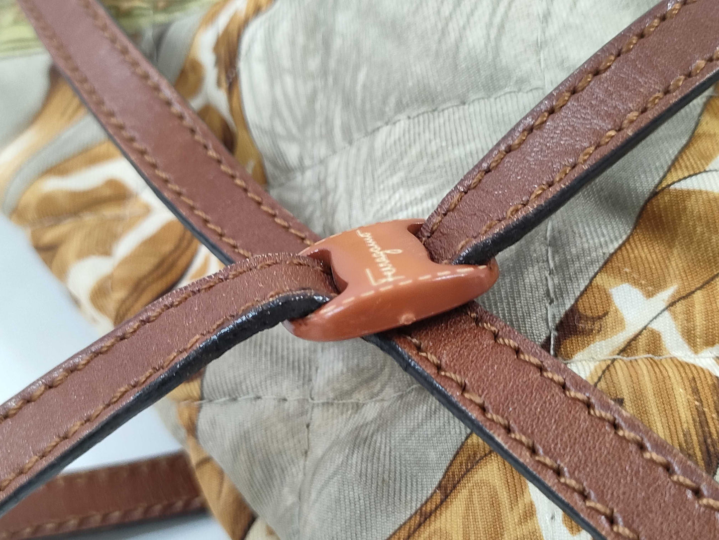 Salvatore Ferragamo Animal Tote AU-21 Shoulder Bag