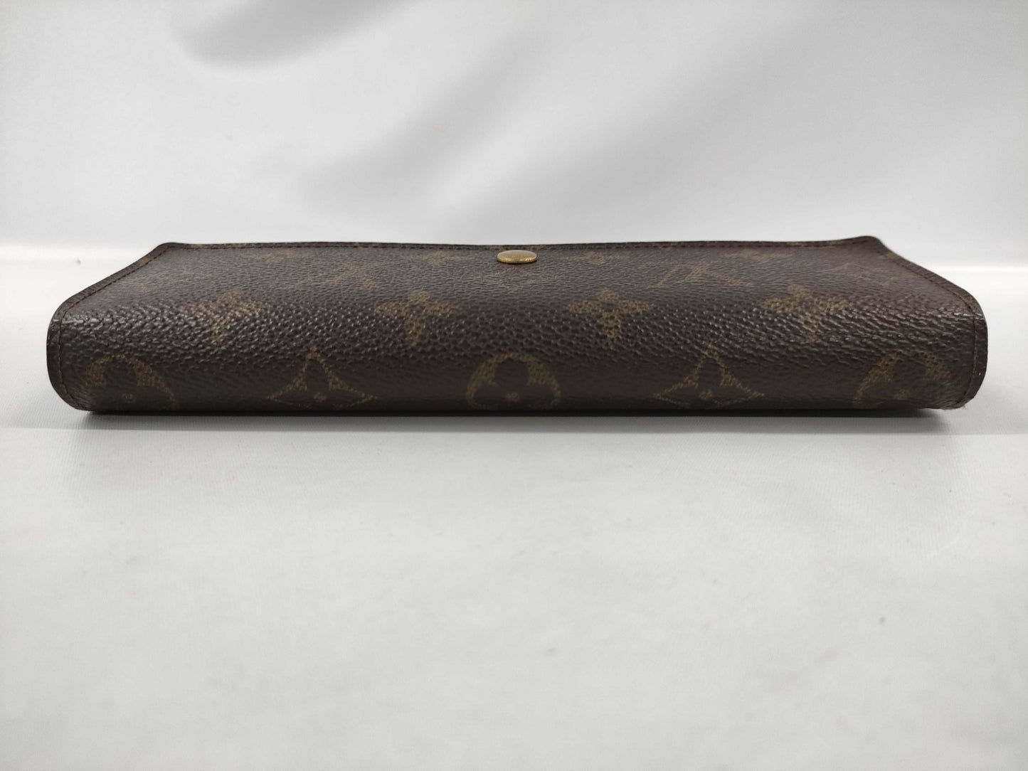 LOUIS VUITTON Monogram M61217 Portefeuille International Wallet