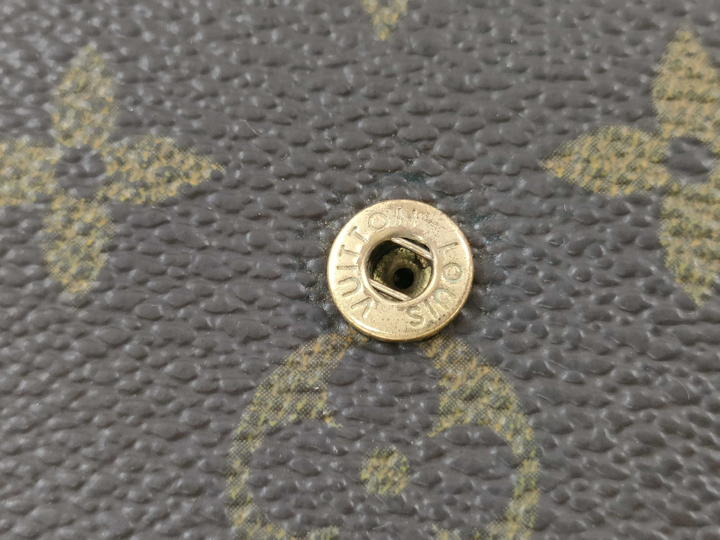 LOUIS VUITTON Monogram M61217 Portefeuille International Wallet