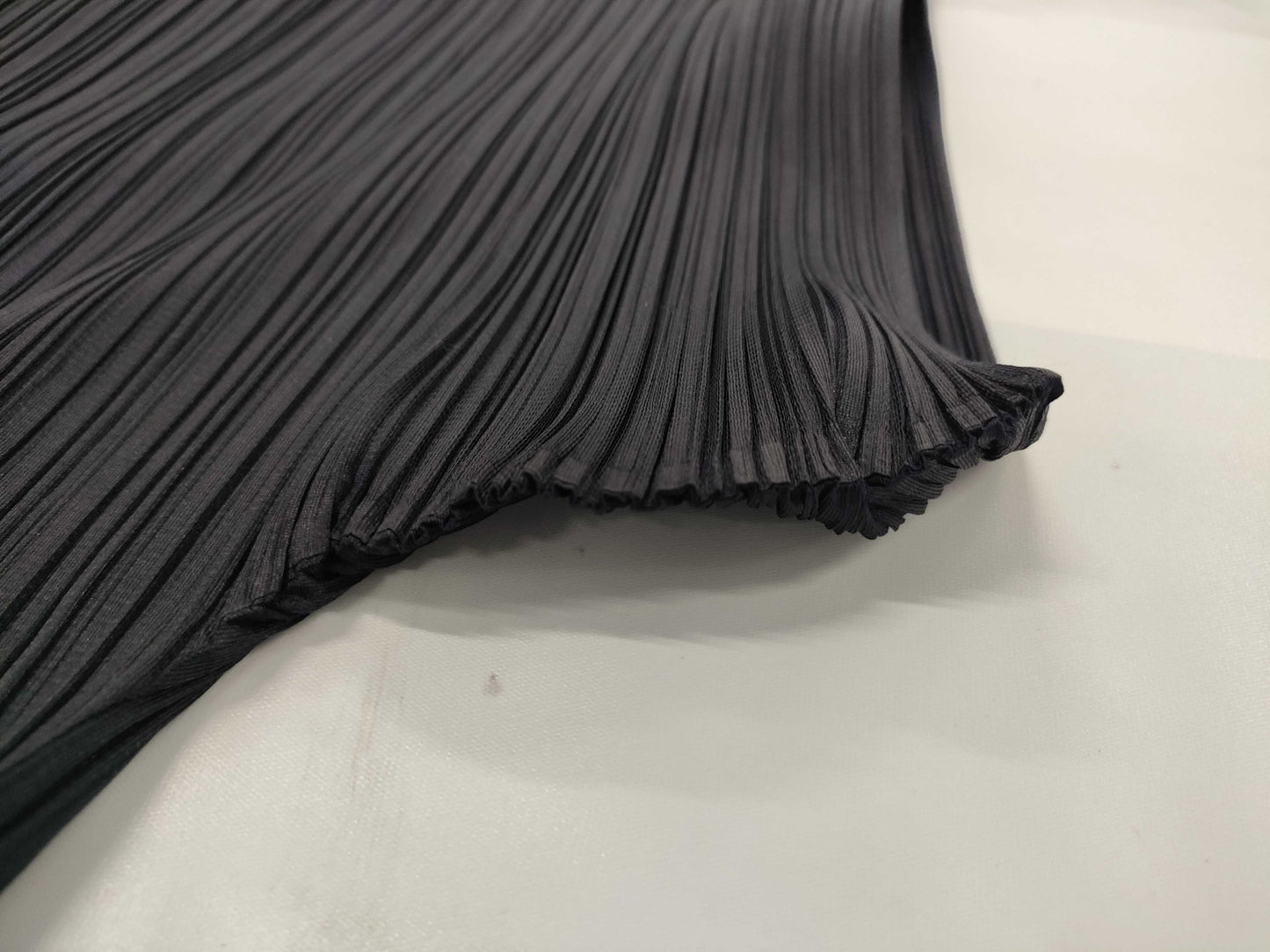 ISSEY MIYAKE Pleats Please Sleeveless Top