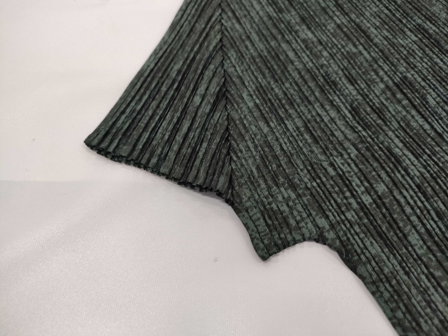 ISSEY MIYAKE Pleats Please Buttoned Top