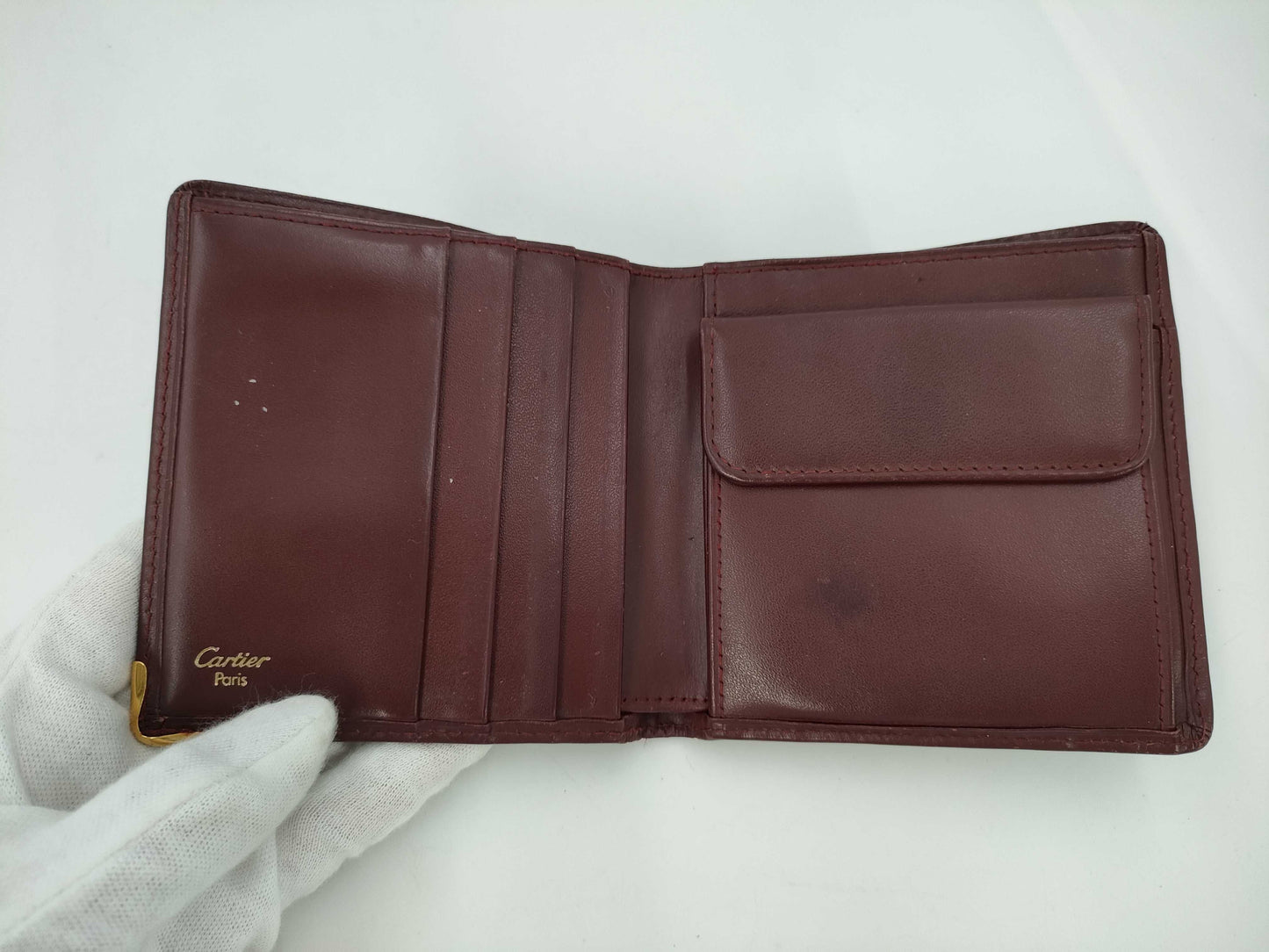 5 wallets/accessories from Louis Vuitton, Gucci, Cartier, etc. Other accessories