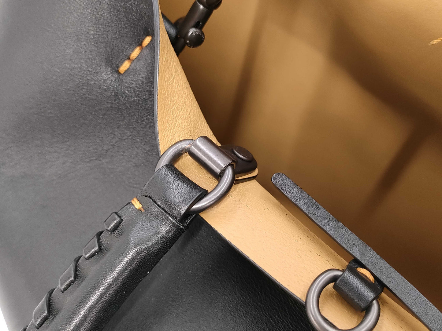 COACH 59981 Leather Handbag