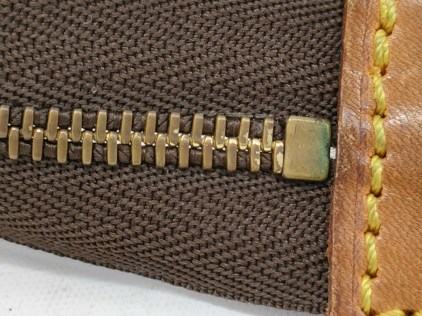 LOUIS VUITTON Monogram M47544 Poche Toilette 19 Pouch