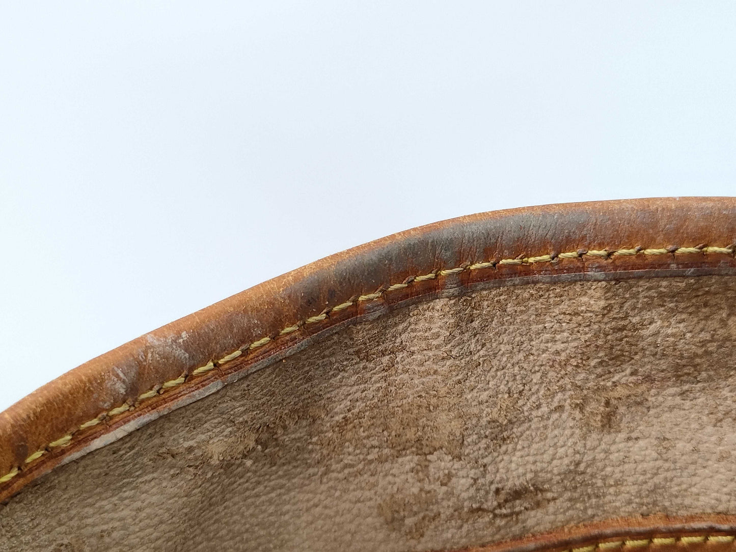 LOUIS VUITTON Monogram Petit Bucket Tote Bag with Pouch
