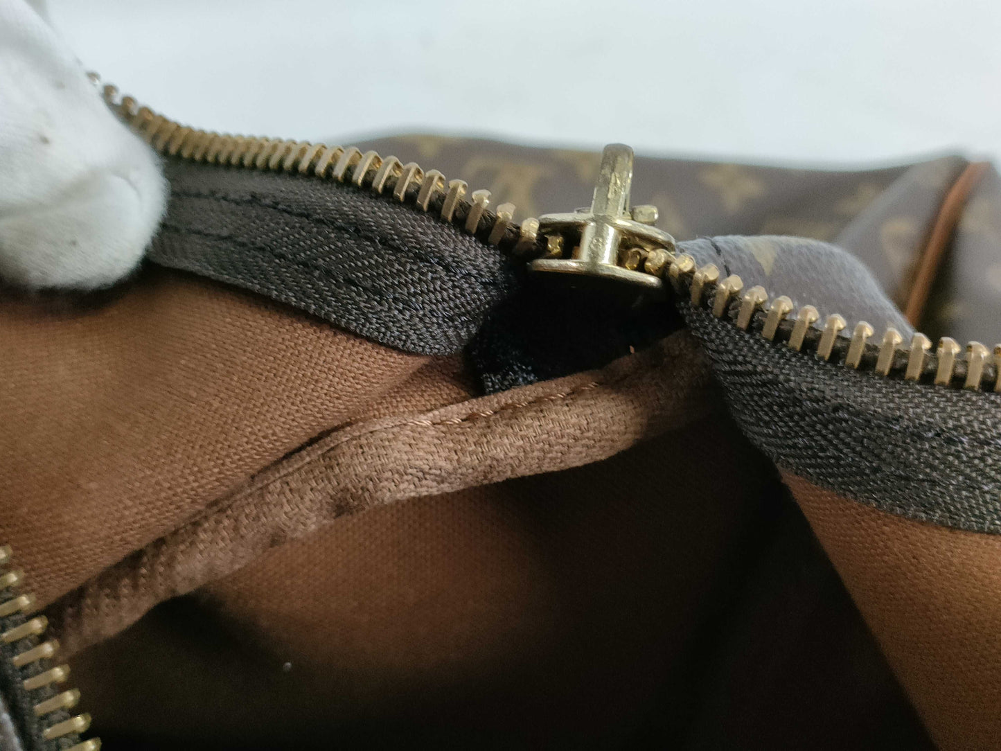 LOUIS VUITTON Monogram Keepall 60 Boston Bag