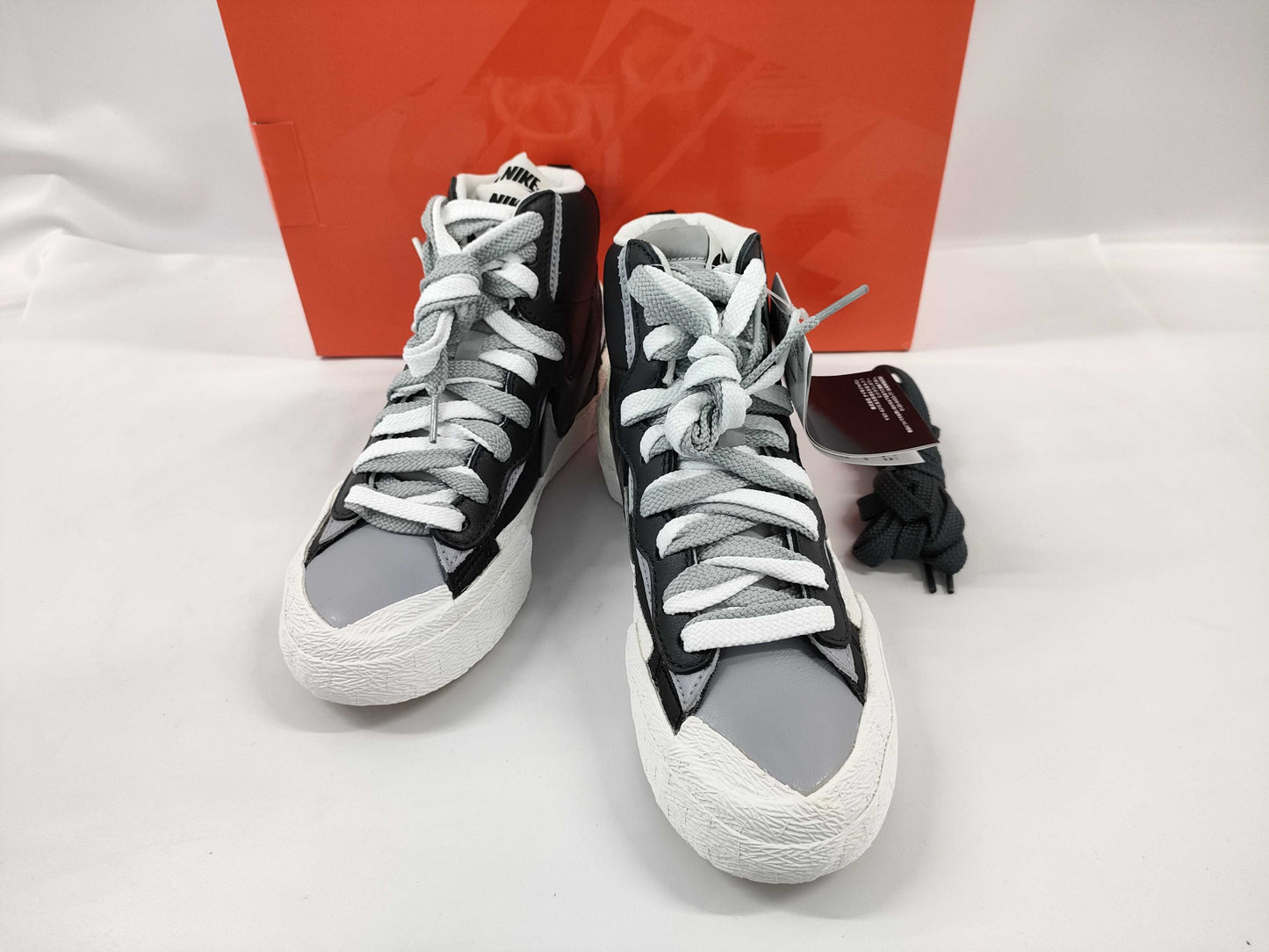 Nike Blazer Mid Sacai BV0072-002 22.5cm Sneakers