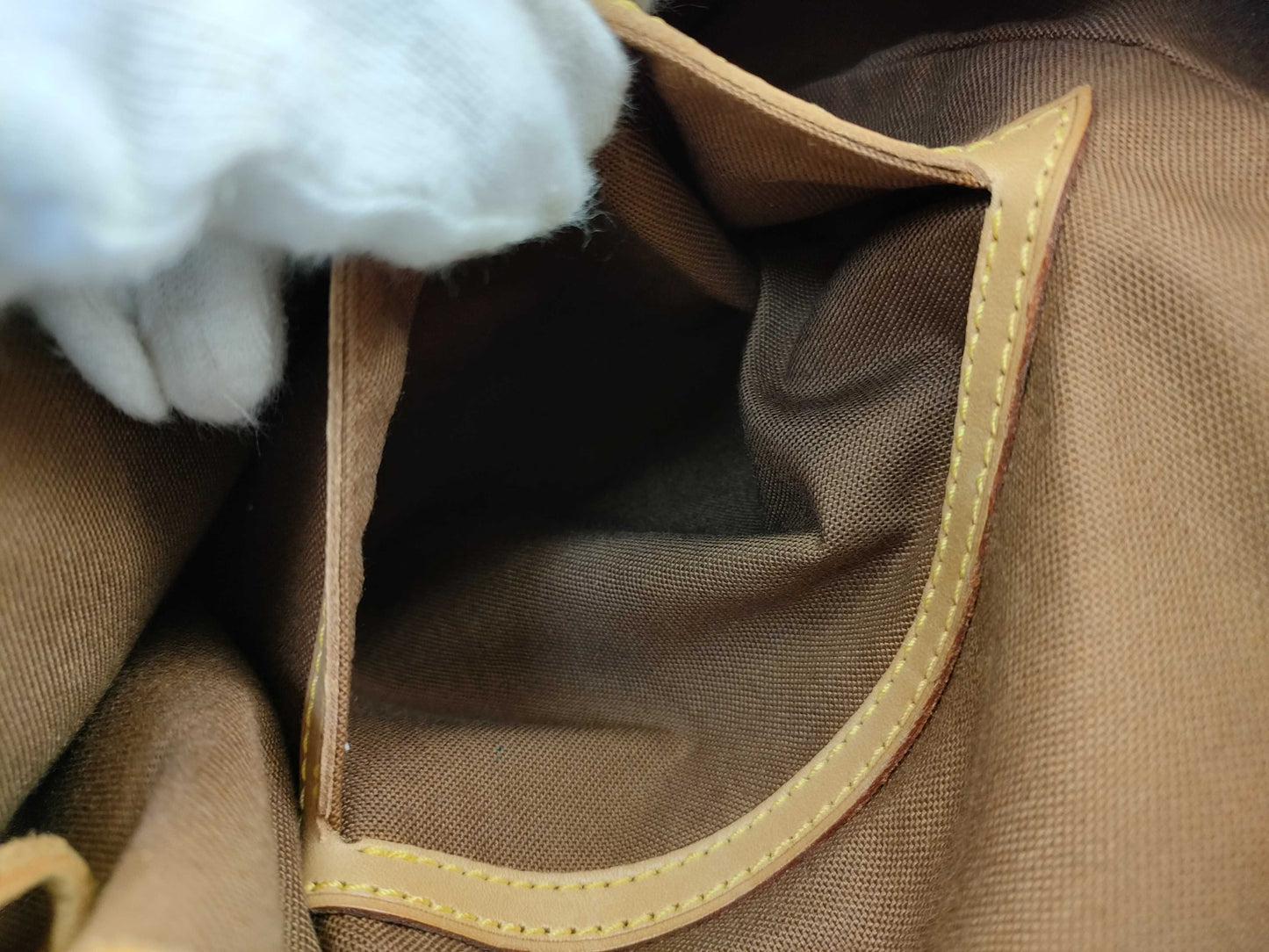 LOUIS VUITTON MI0946 Monogram M51136 Montsouris MM Backpack