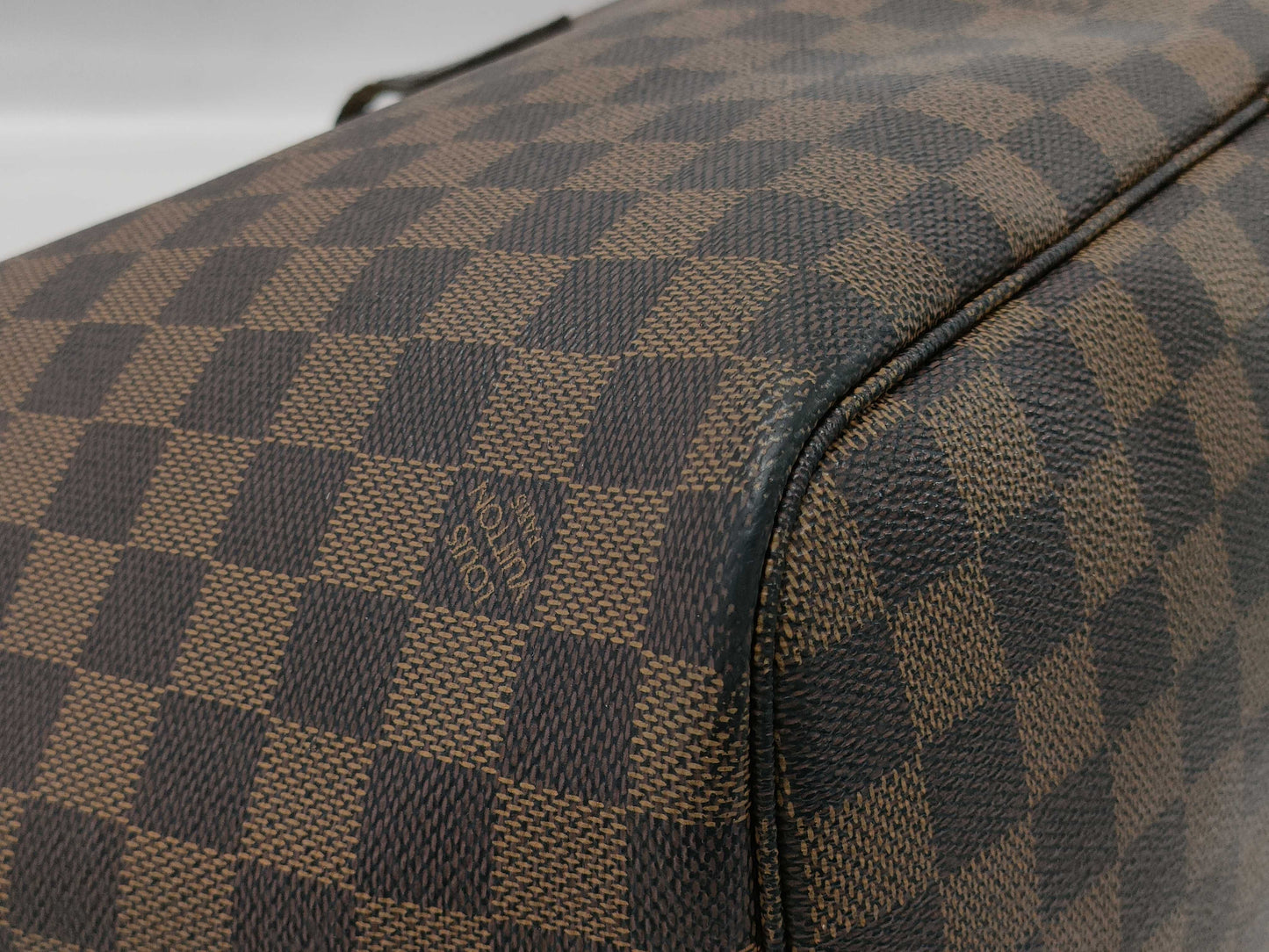 LOUIS VUITTON Damier N51105 Neverfull MM Tote Bag