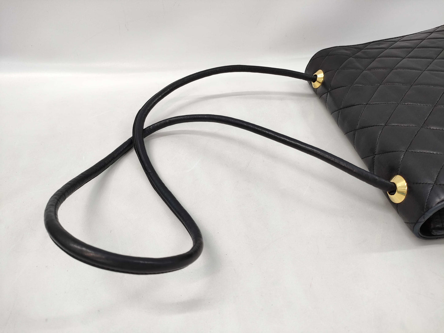 CHANEL Lambskin Matelasse Crossbody Shoulder Bag