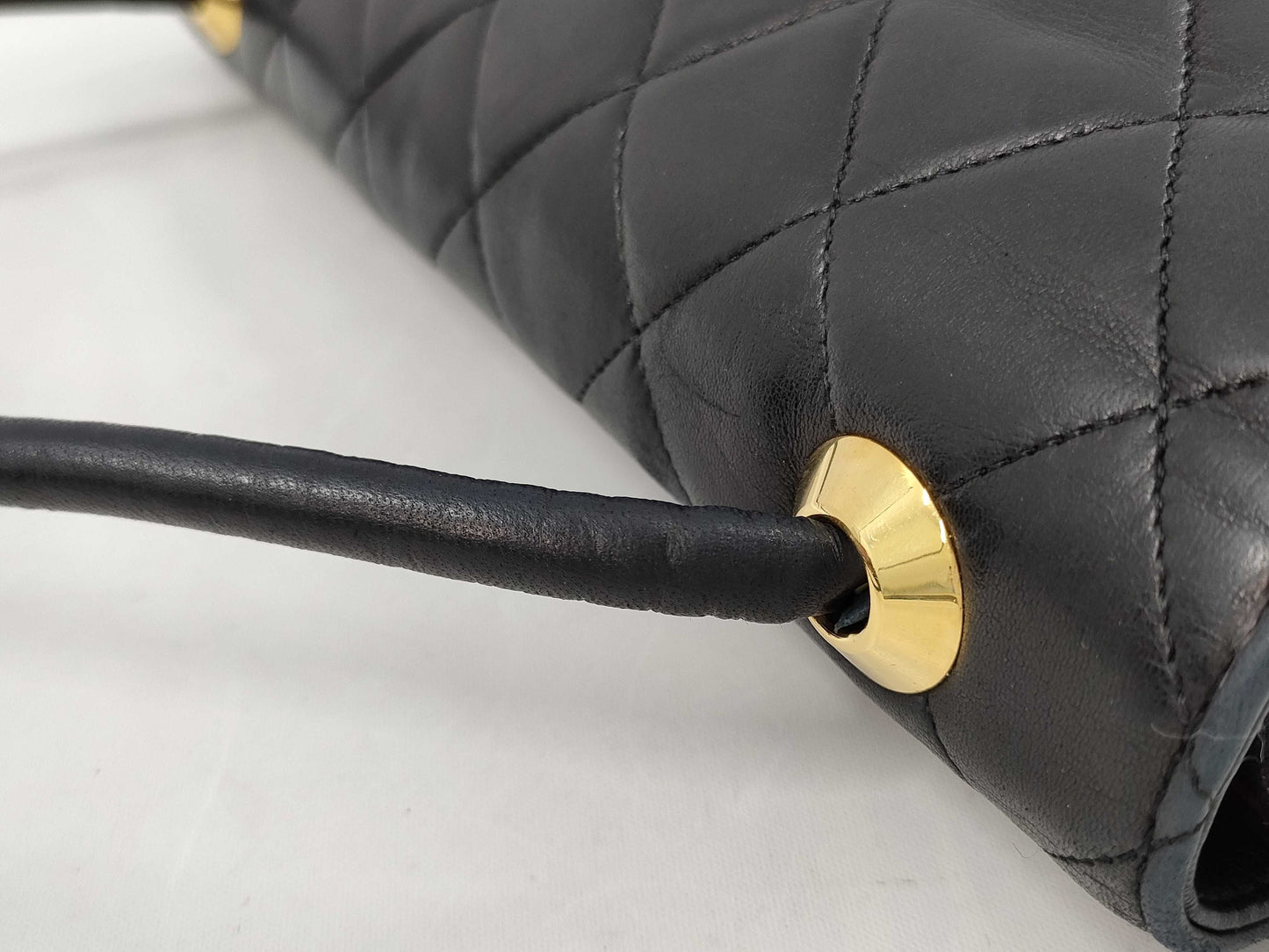 CHANEL Lambskin Matelasse Crossbody Shoulder Bag