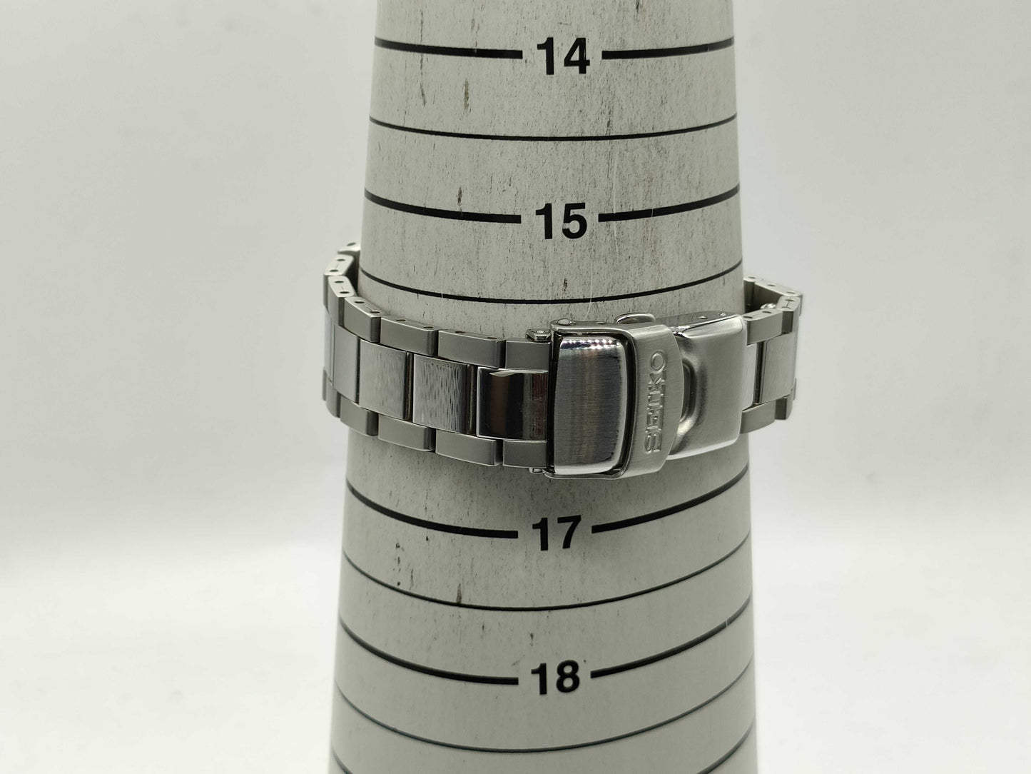 SEIKO 5m42-0HB0 Boys' Watch
