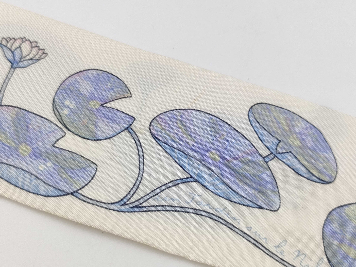 HERMES Twilly Lotus Flower Scarf