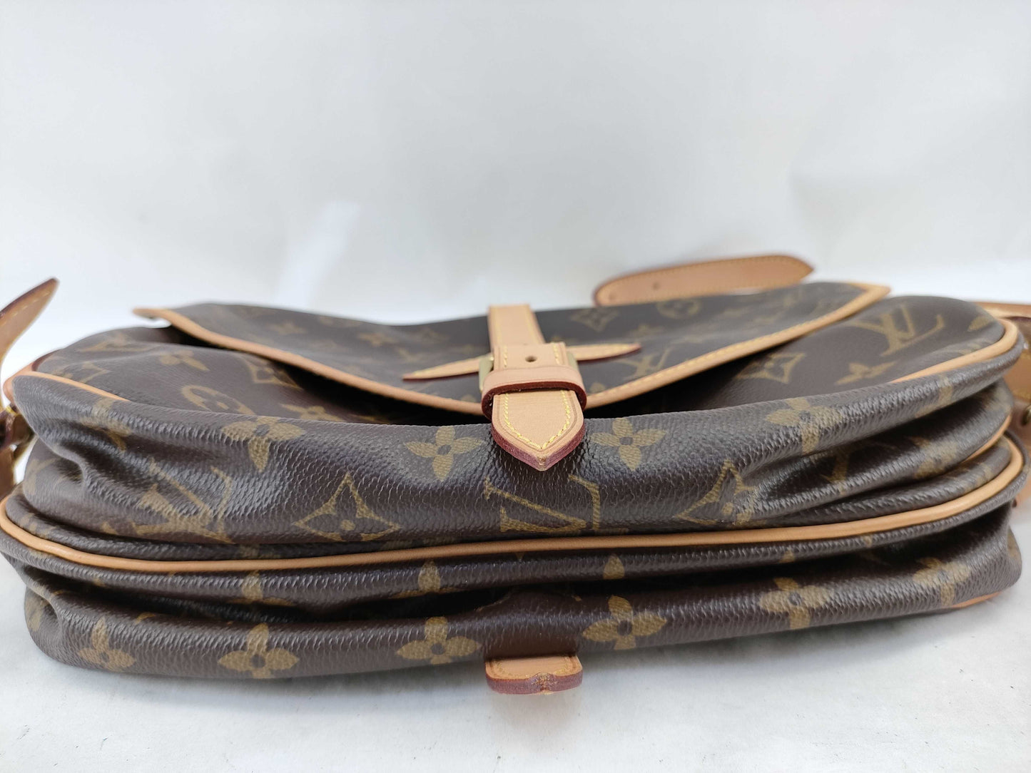 LOUIS VUITTON MB2153 Monogram M42256 Saumur 30 Shoulder Bag