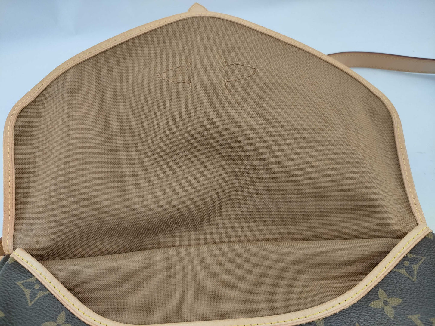 LOUIS VUITTON MB2153 Monogram M42256 Saumur 30 Shoulder Bag