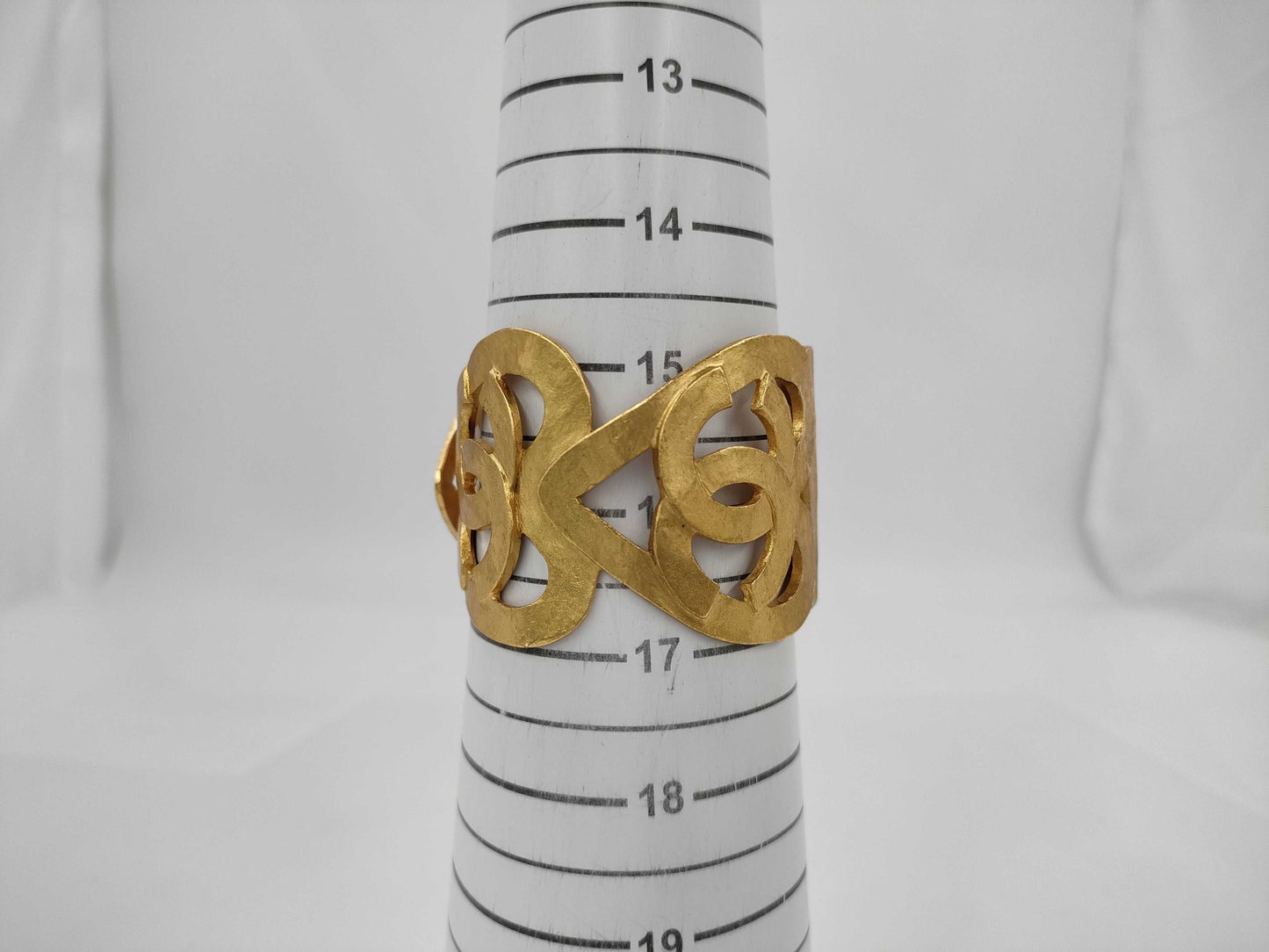 CHANEL Heart-Shaped Bangle 95P Bracelets & Bangles Bracelets & Bangles