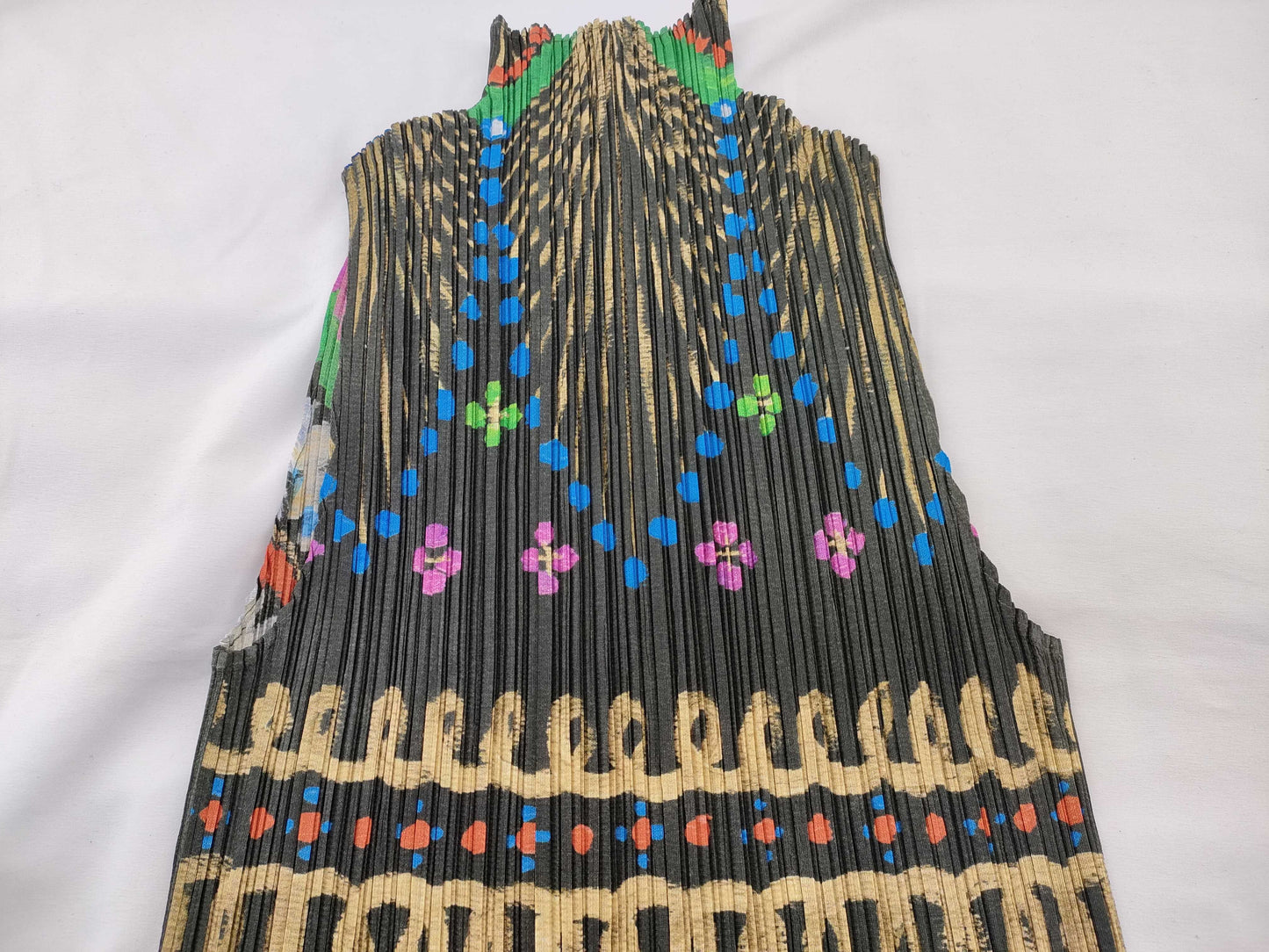 ISSEY MIYAKE Pleats Please Tops Tops