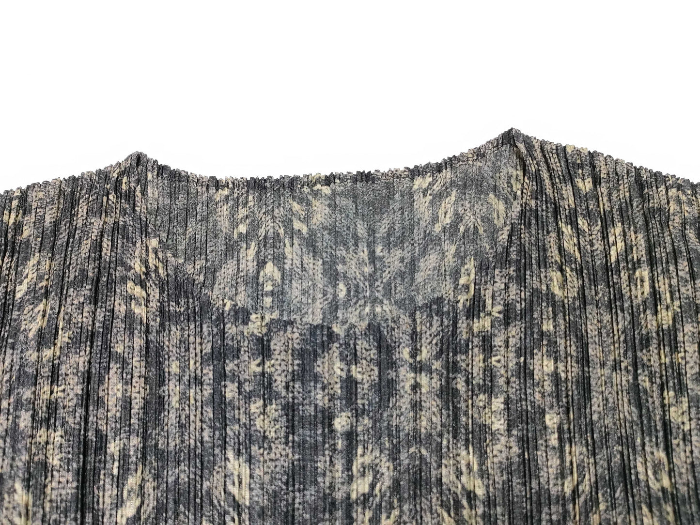 ISSEY MIYAKE Pleats Please Tops Tops