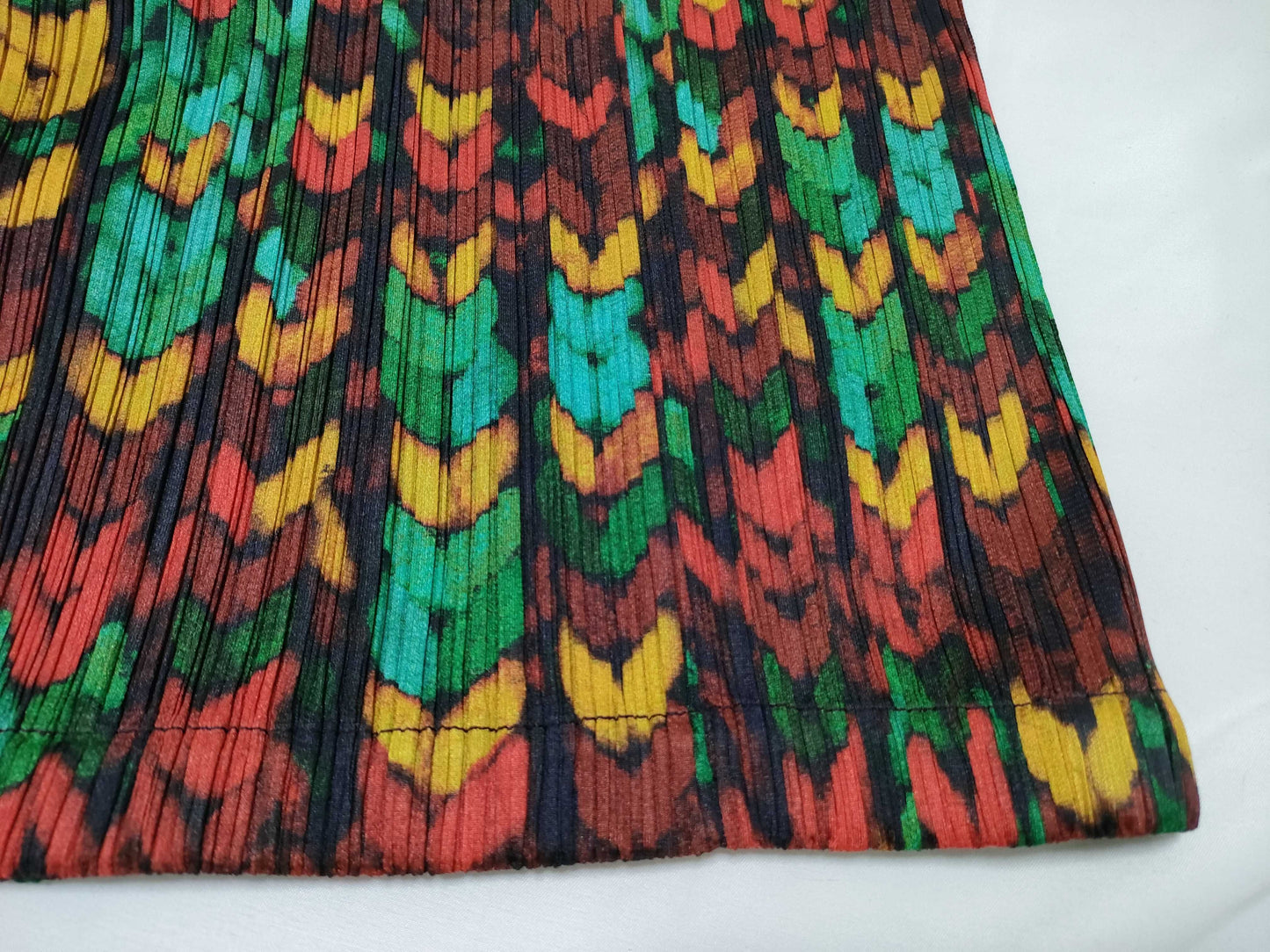 ISSEY MIYAKE Pleats Please knitted red long skirt