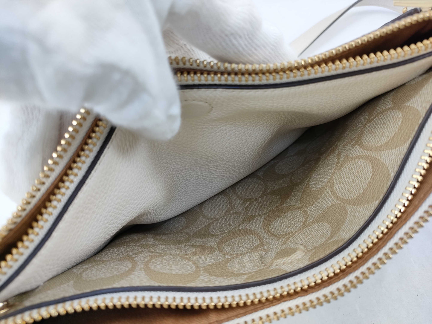 COACH Signature 91512 Shoulder Bag