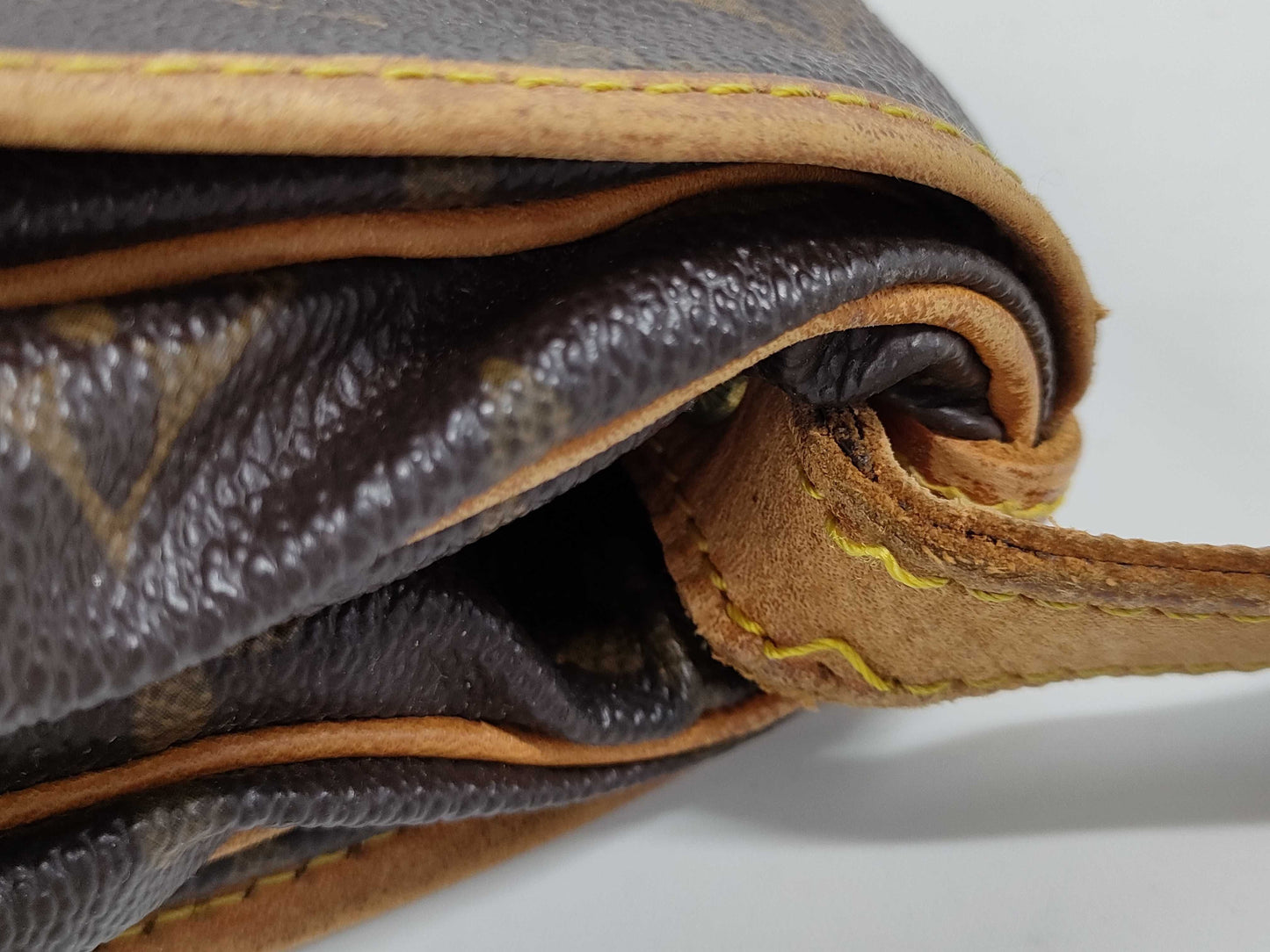 LOUIS VUITTON Monogram Saumur 30 Shoulder Bag
