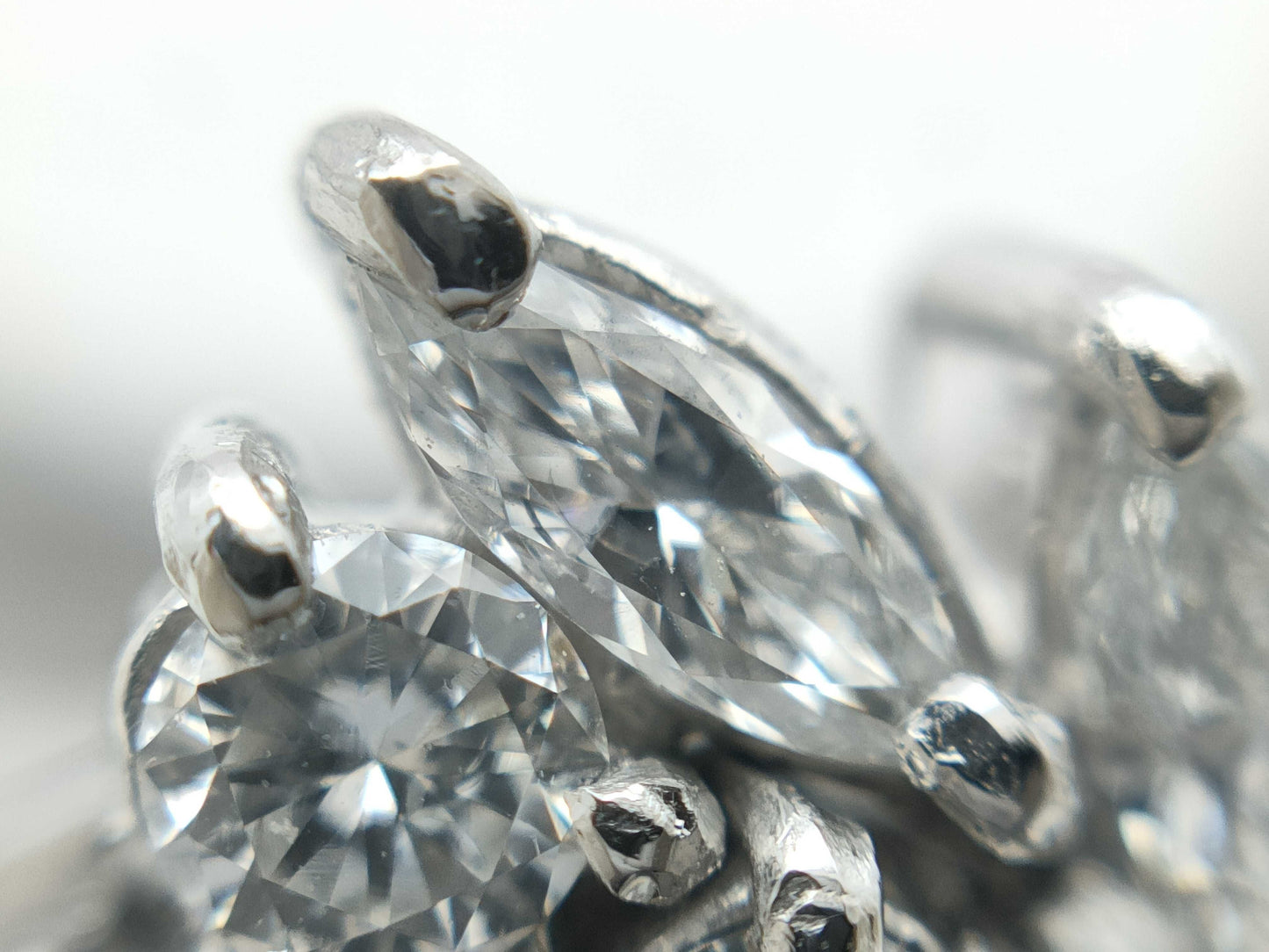 AX1.28ct Diamond Pt900 10.6g Ring