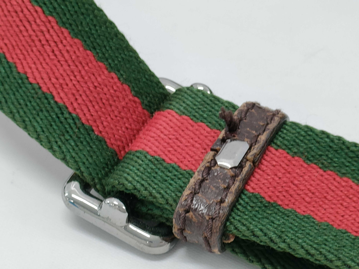 GUCCI 189749 GG Canvas Sherry Shoulder Bag