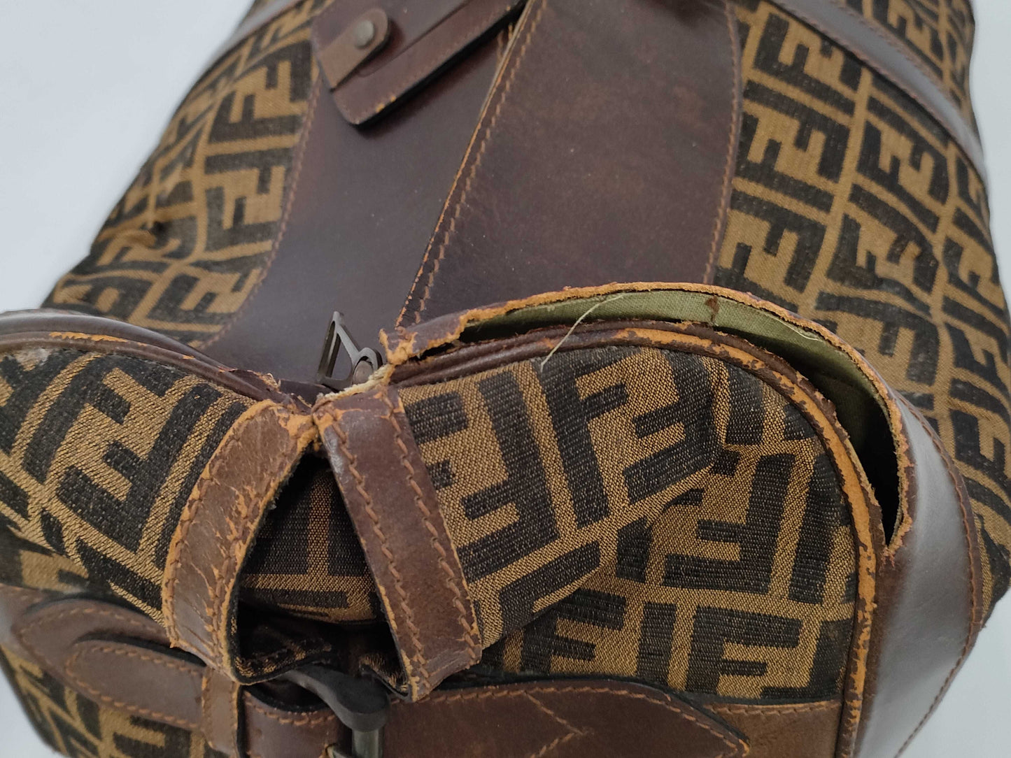 FENDI Zucca pattern old Zucca Boston bag/torn Boston bag