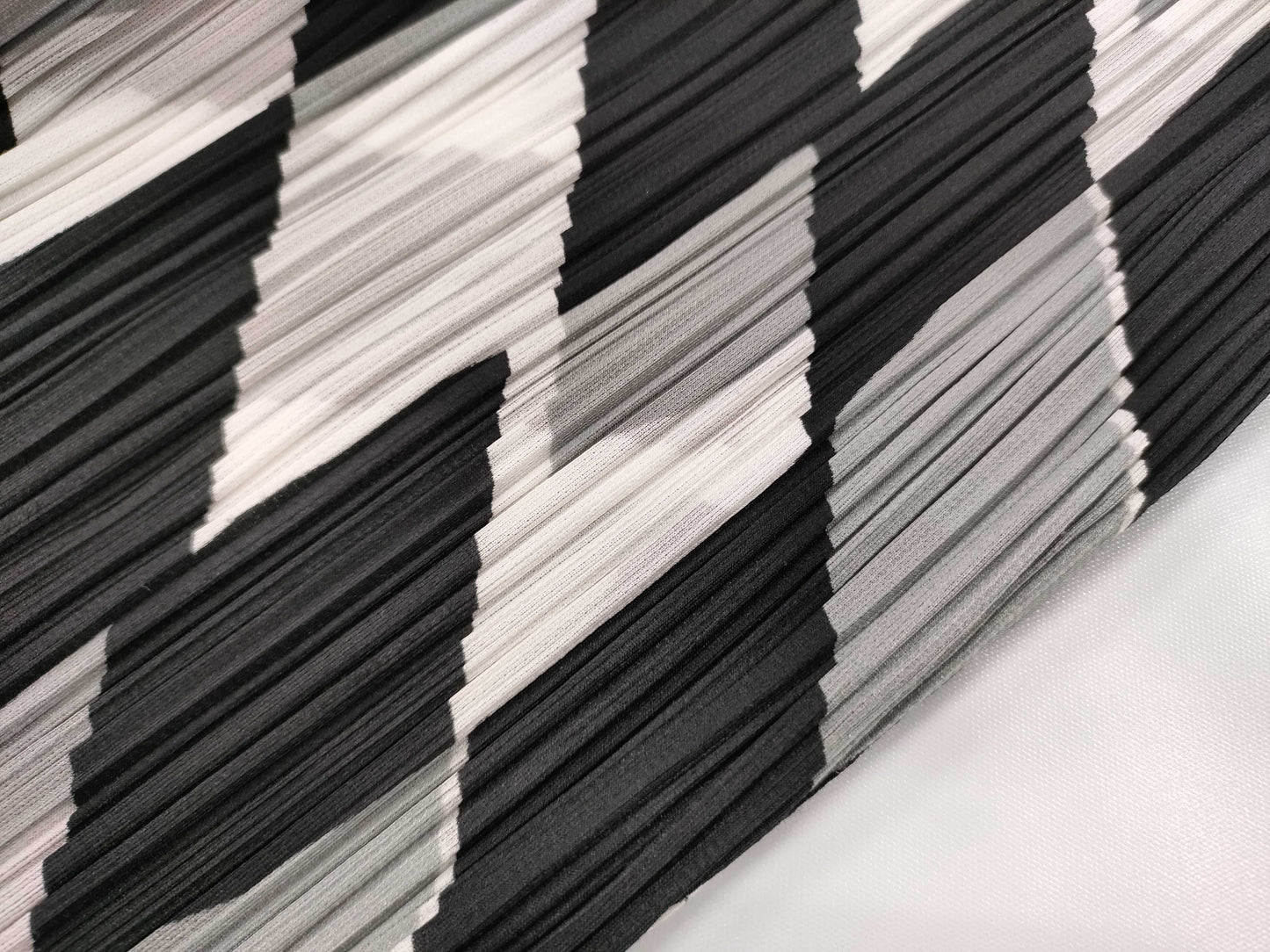 ISSEY MIYAKE Pleats Please Patterned Skirt