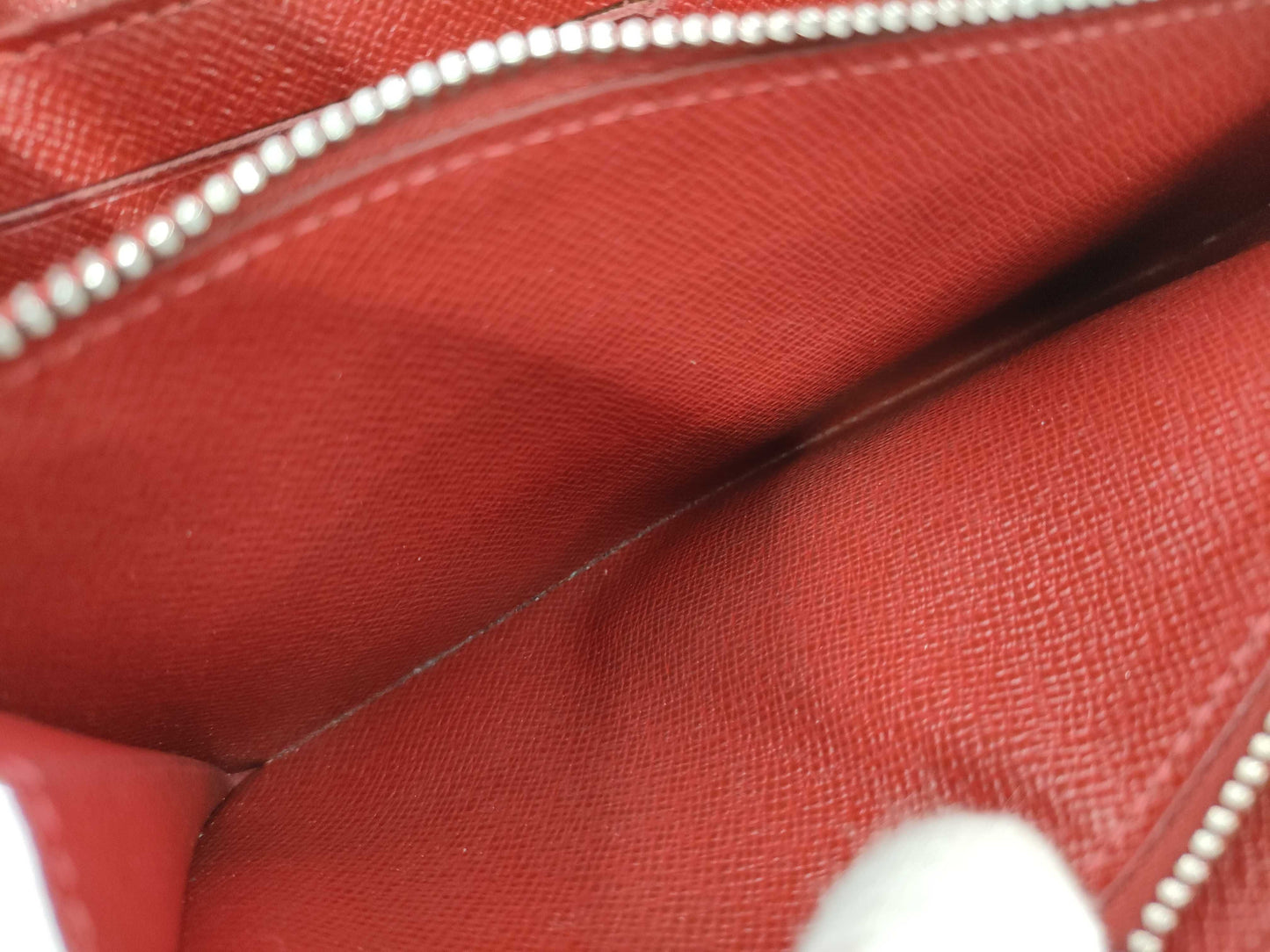 LOUIS VUITTON Epi Portefeuille Sarah Personalized Wallet