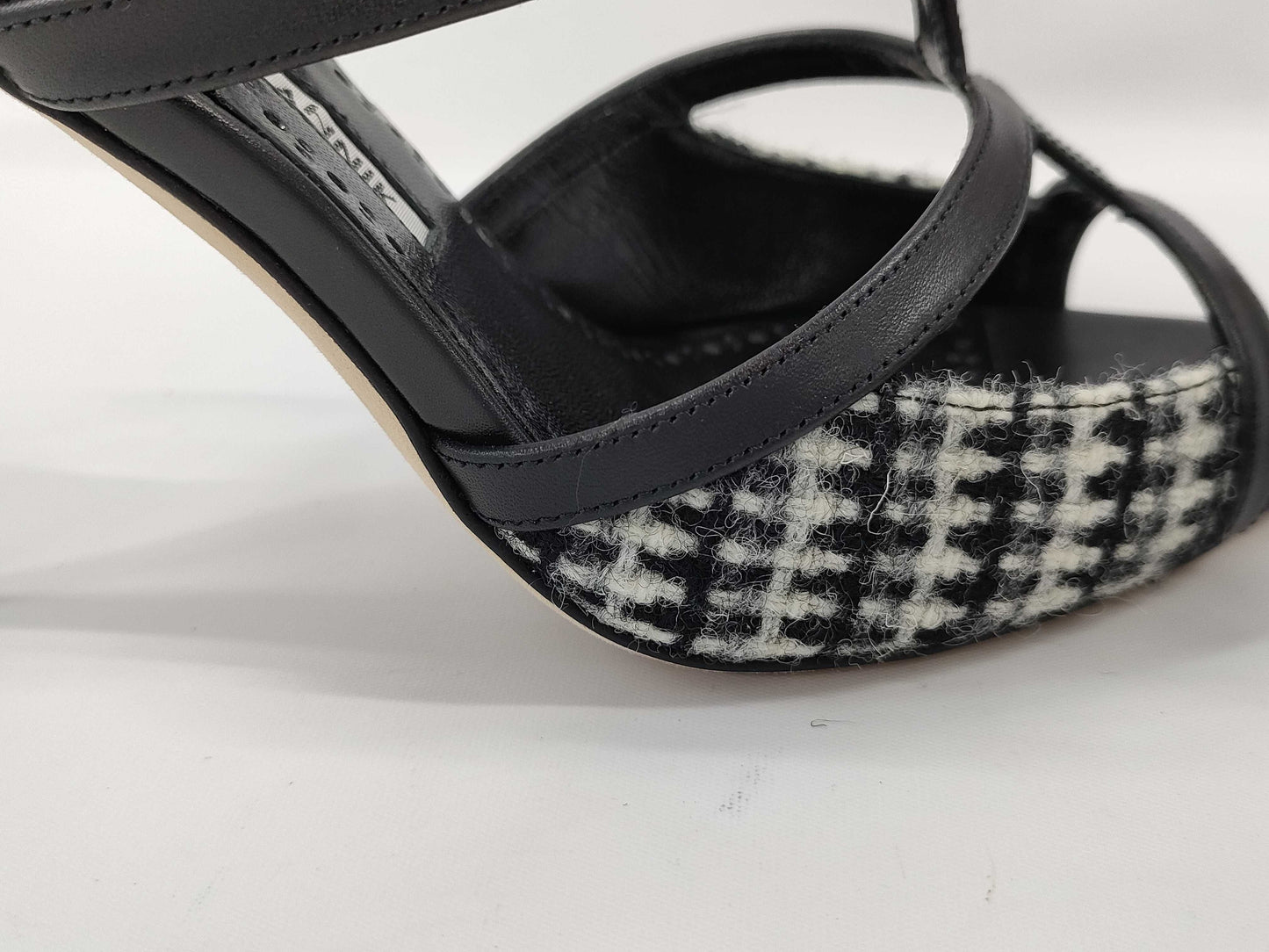Manolo Blahnik pumps, partly tweed-look pumps