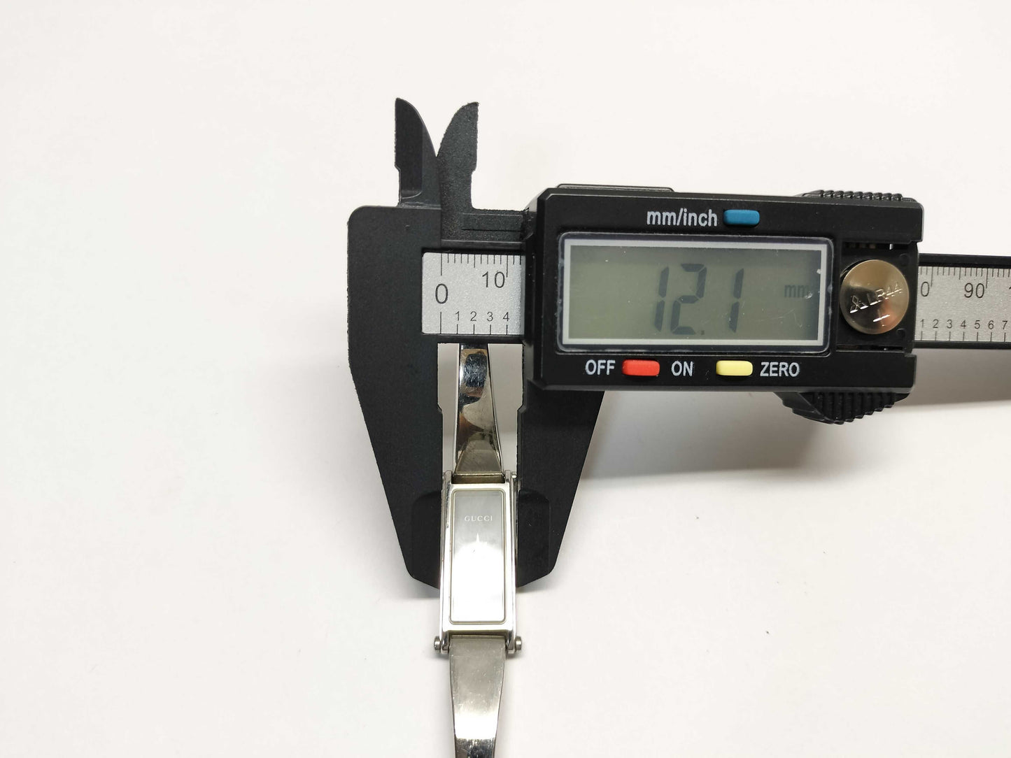 GUCCI 1500L Women's Watch, Unworked