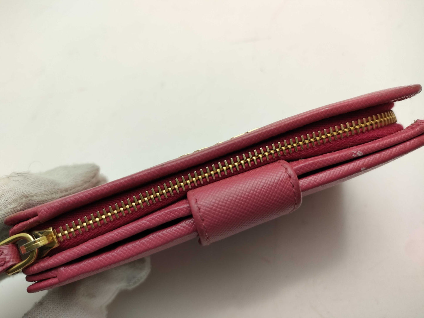 PRADA Saffiano Wallet/Consideration Wallet