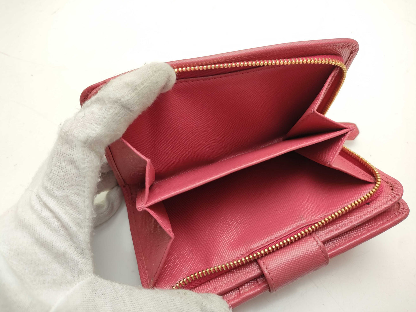 PRADA Saffiano Wallet/Consideration Wallet
