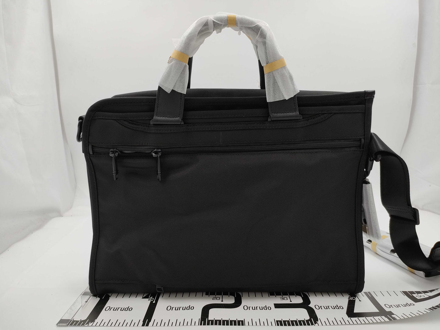 TUMI Alpha 3 Business Bag Shoulder Bag