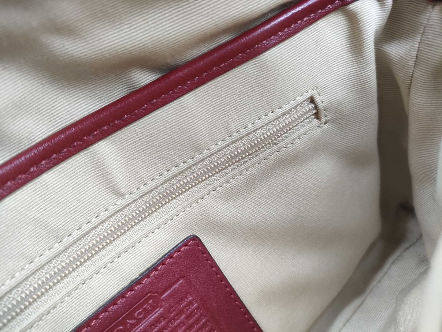 COACH Signature 10087 Shoulder Bag