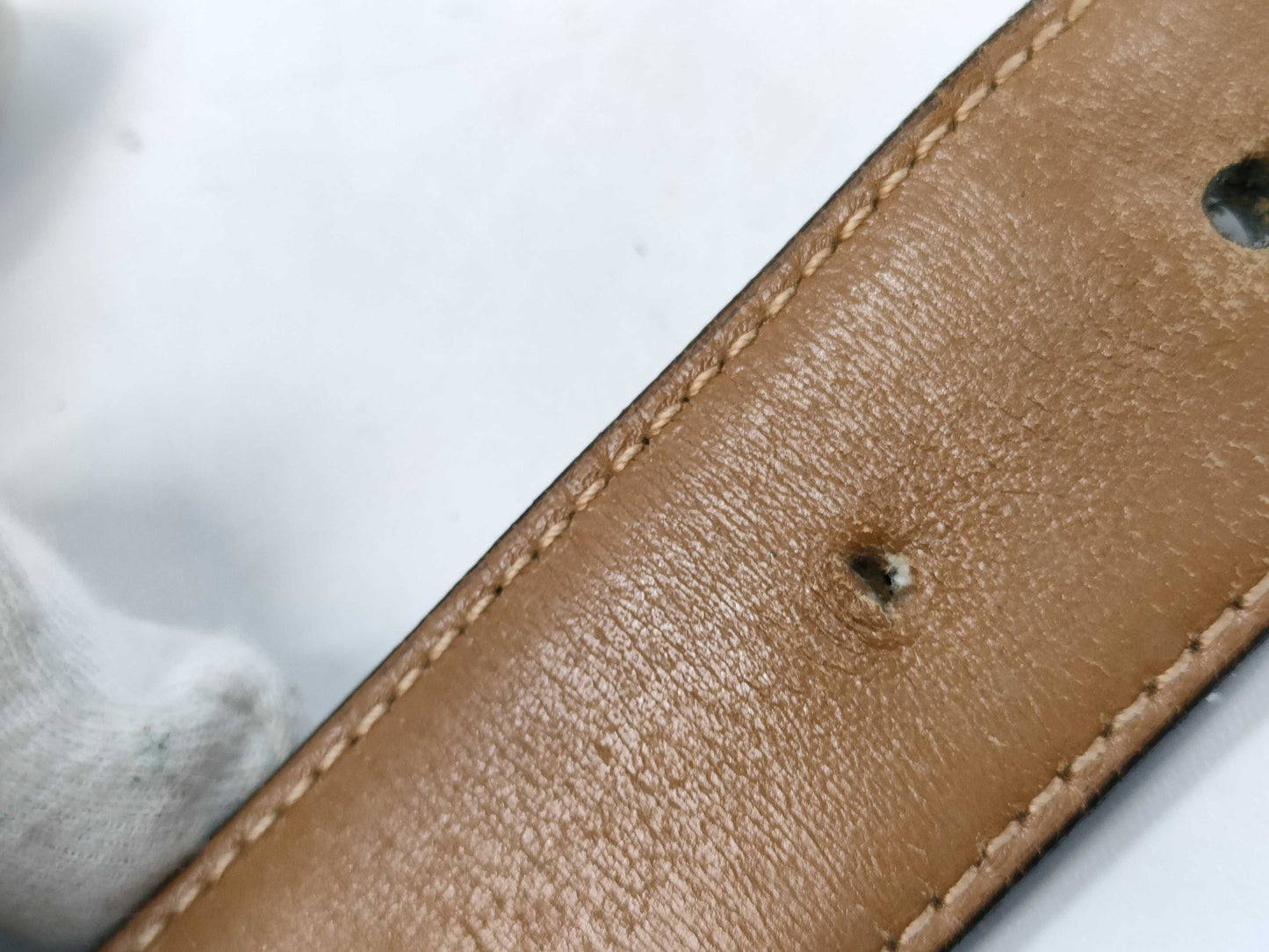 GUCCI Gold-colored Buckle Belt