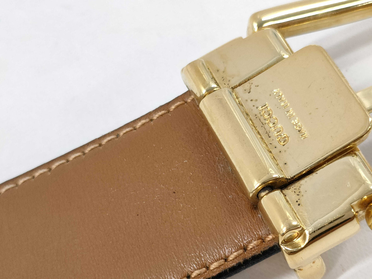 GUCCI Gold-colored Buckle Belt