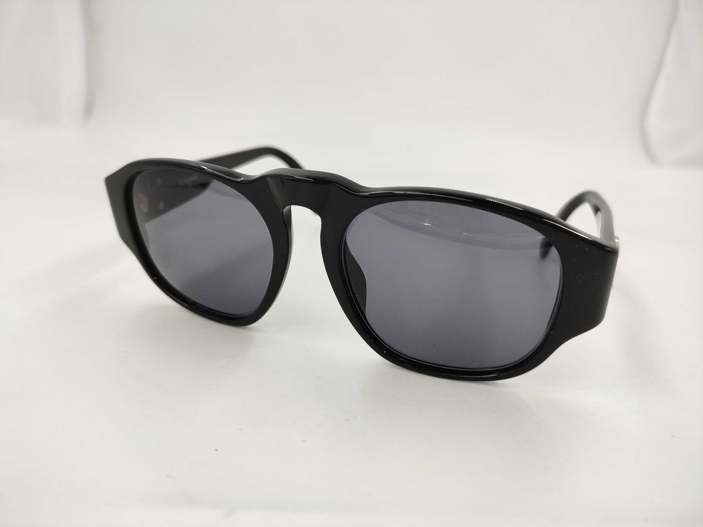 CHANEL Coco Mark Gold Hardware Black 01452 94305 Case and Box Included Sunglasses/Eyeglasses