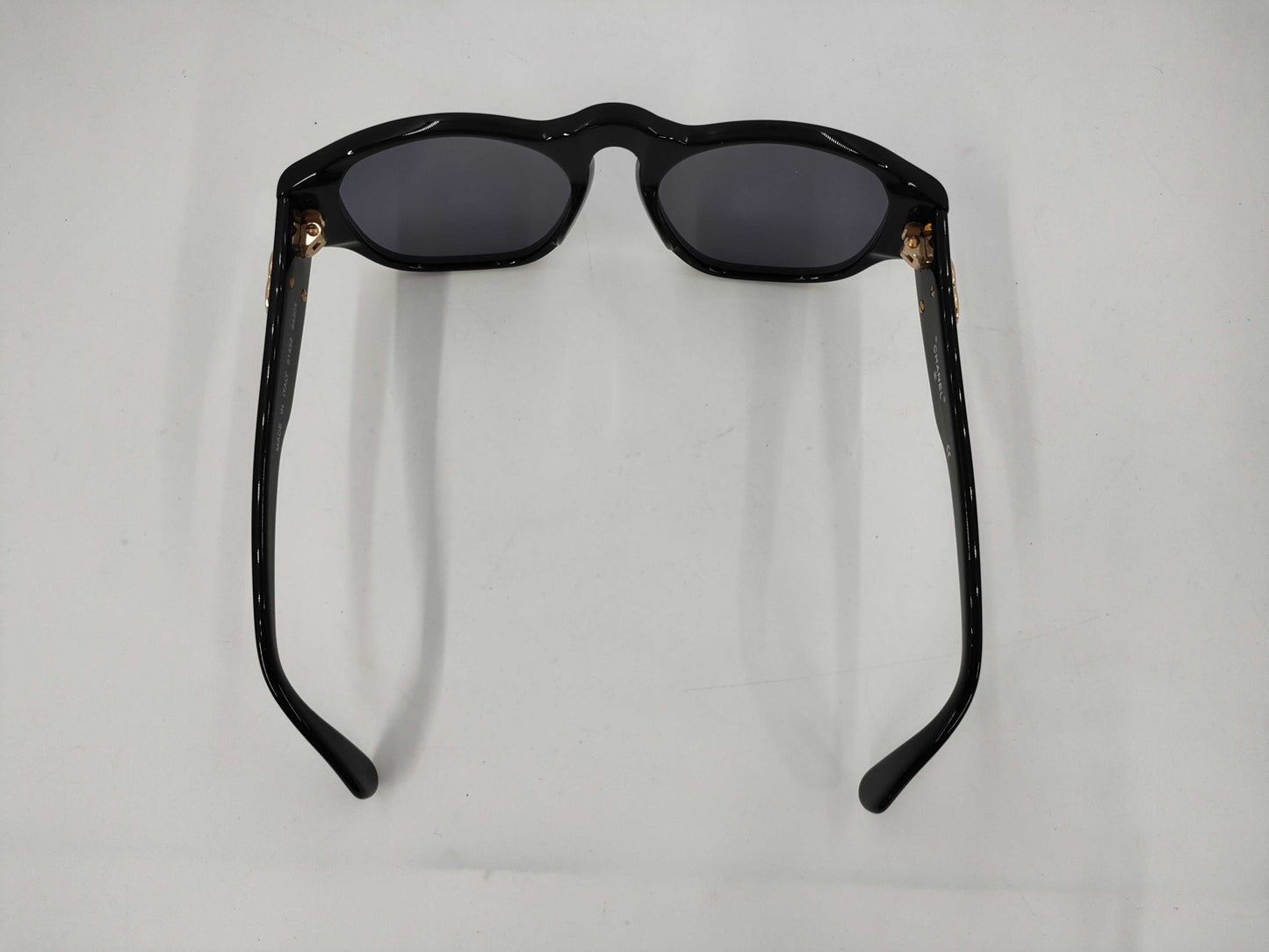 CHANEL Coco Mark Gold Hardware Black 01452 94305 Case and Box Included Sunglasses/Eyeglasses