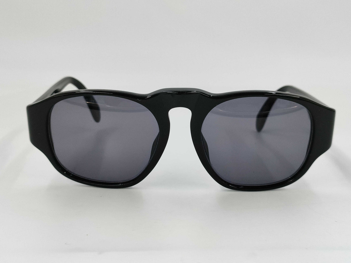 CHANEL Coco Mark Gold Hardware Black 01452 94305 Case and Box Included Sunglasses/Eyeglasses