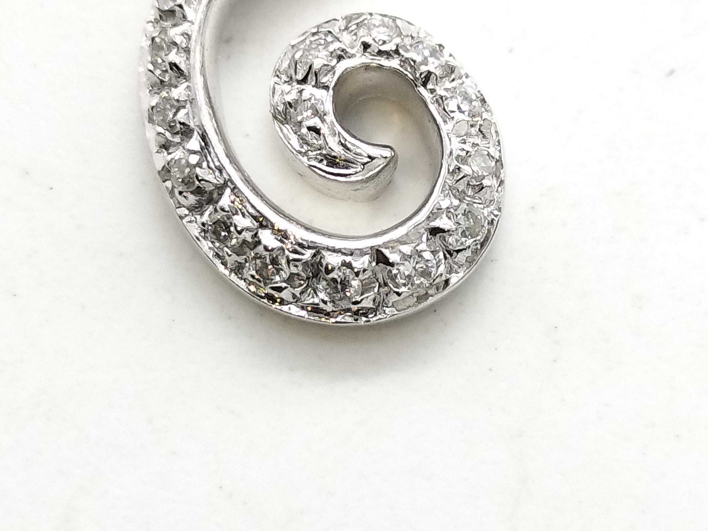 Diamond 750 1.5g Charm