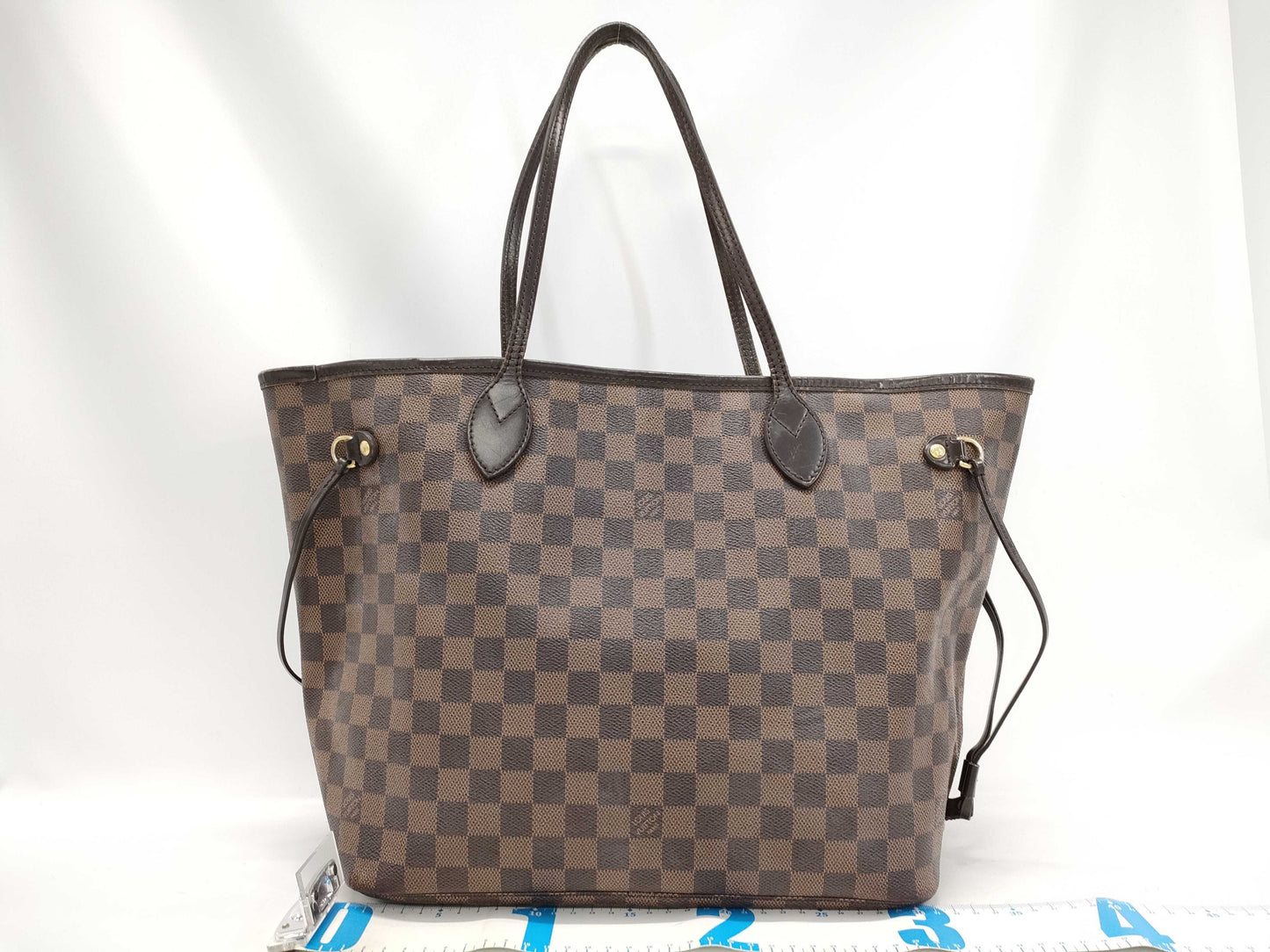 LOUIS VUITTON Damier Neverfull MM Tote Bag