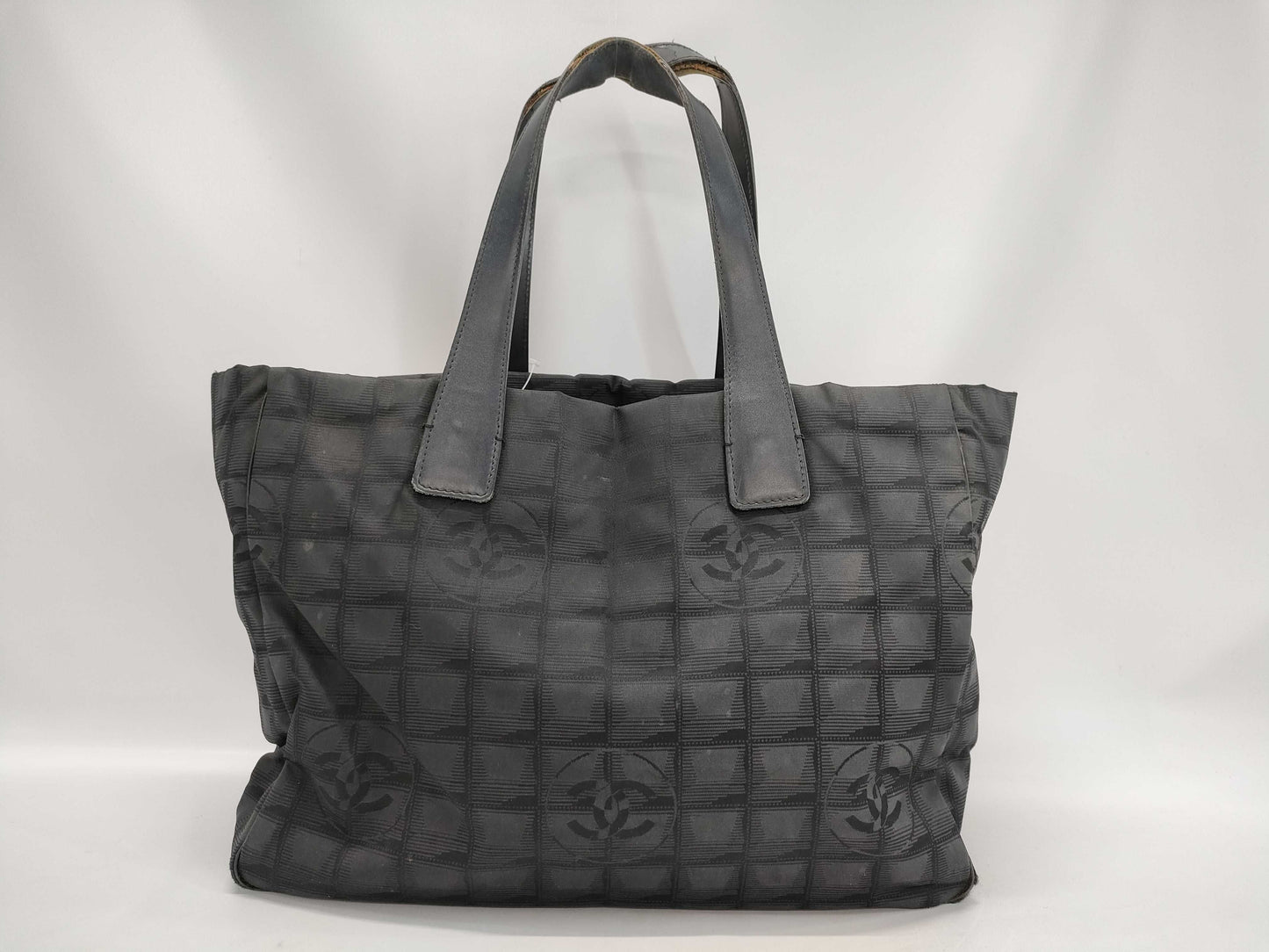 CHANEL Neutra Tote Bag