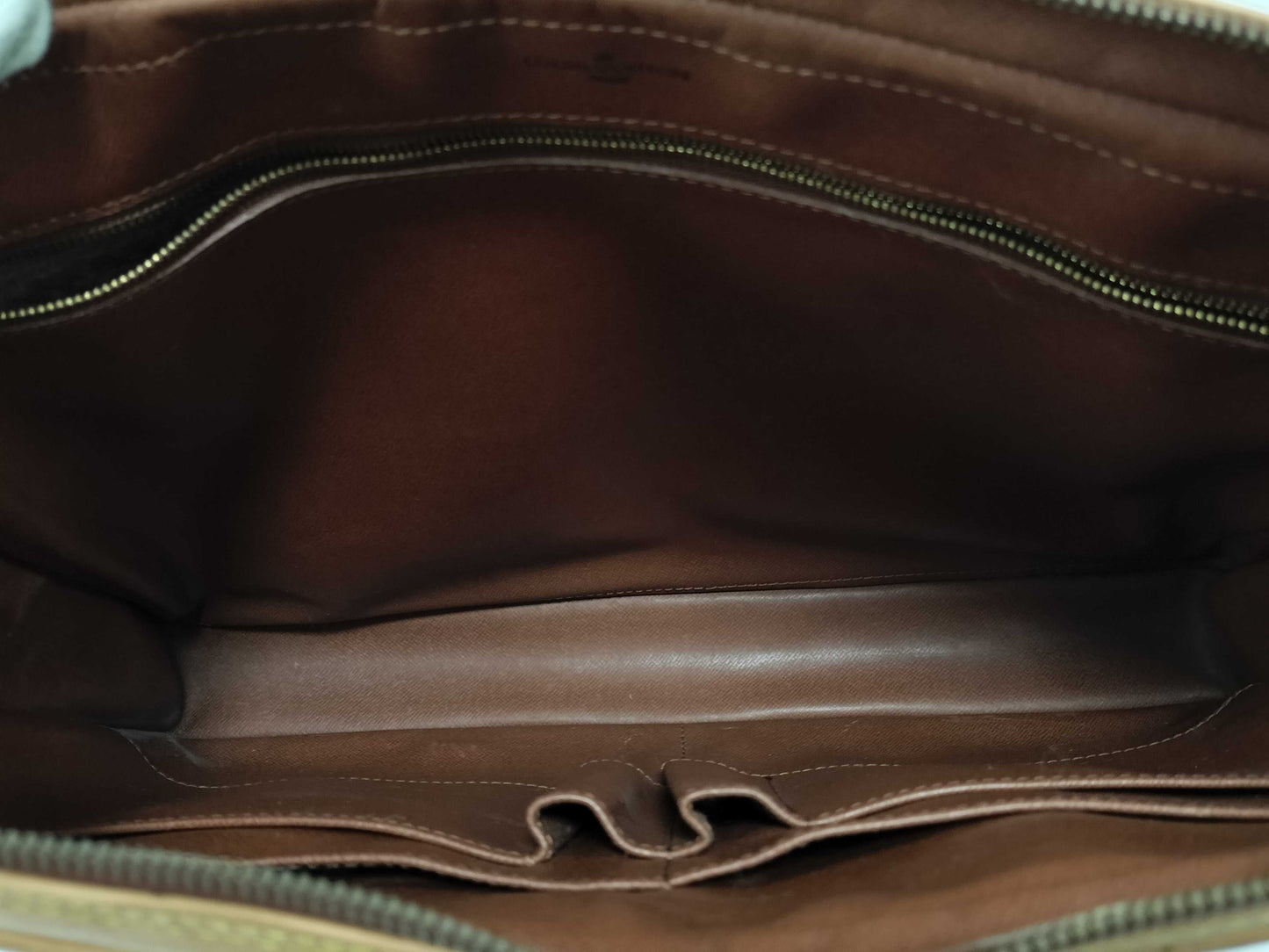 LOUIS VUITTON VI8903 Epi Porte-Document Voyage Business Bag