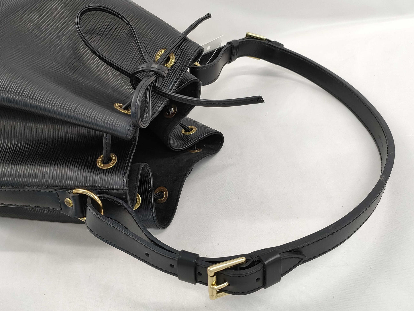 LOUIS VUITTON Epi M40752 Petit Noe Shoulder Bag