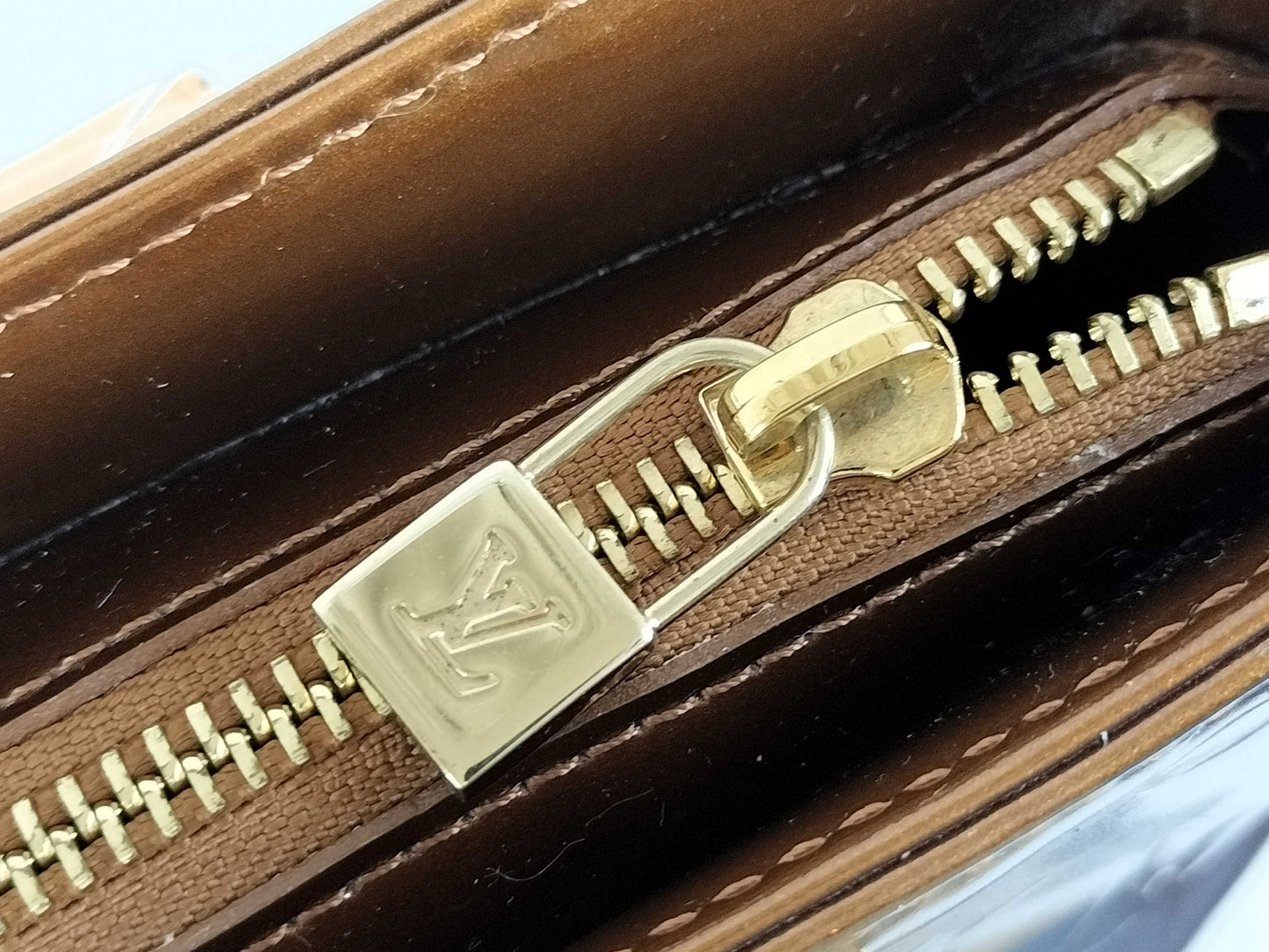 LOUIS VUITTON LW0030 Vernis Houston Shoulder Bag