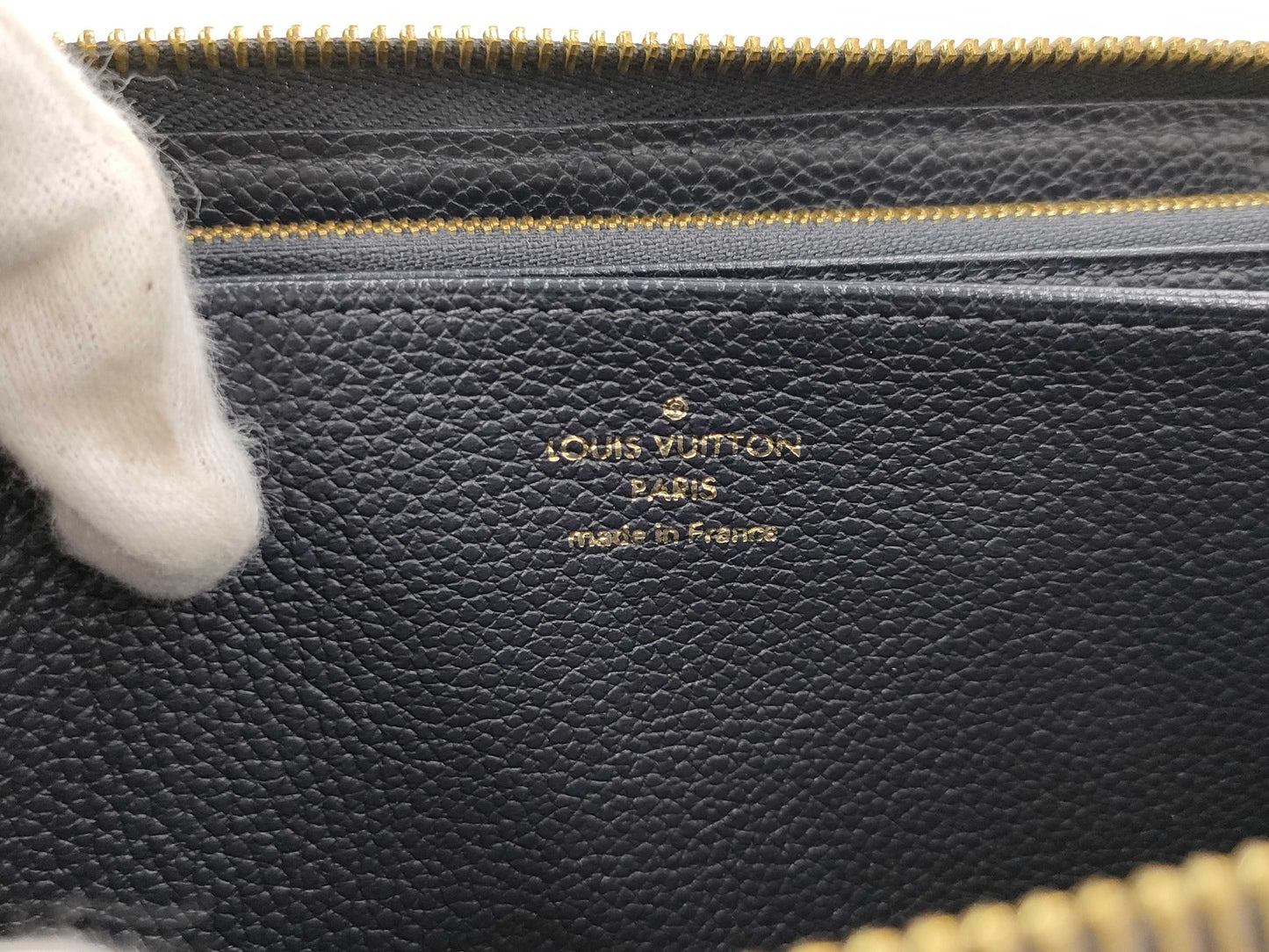 LOUIS VUITTON Monogram Empreinte/Round Wallet